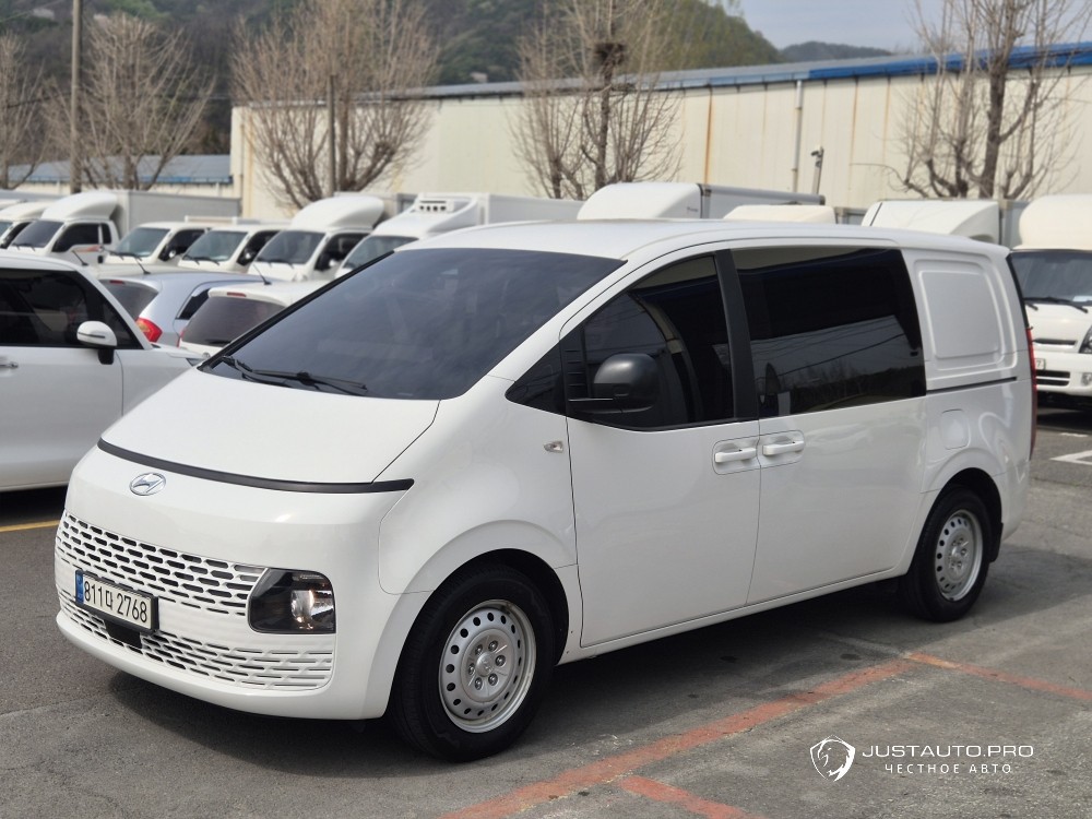 Автомобиль Hyundai Staria