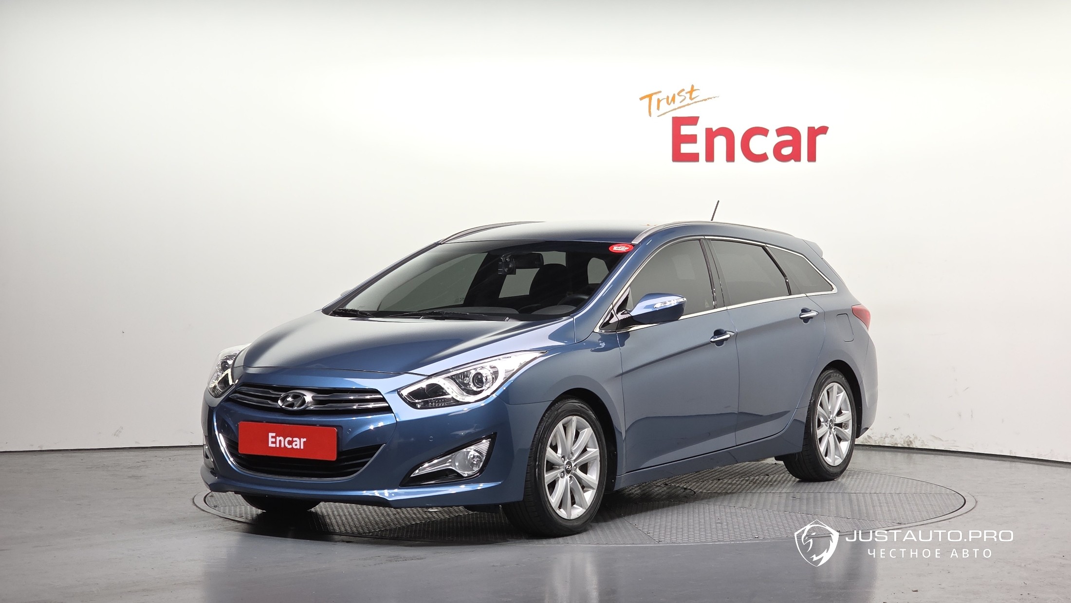 Автомобиль Hyundai i40