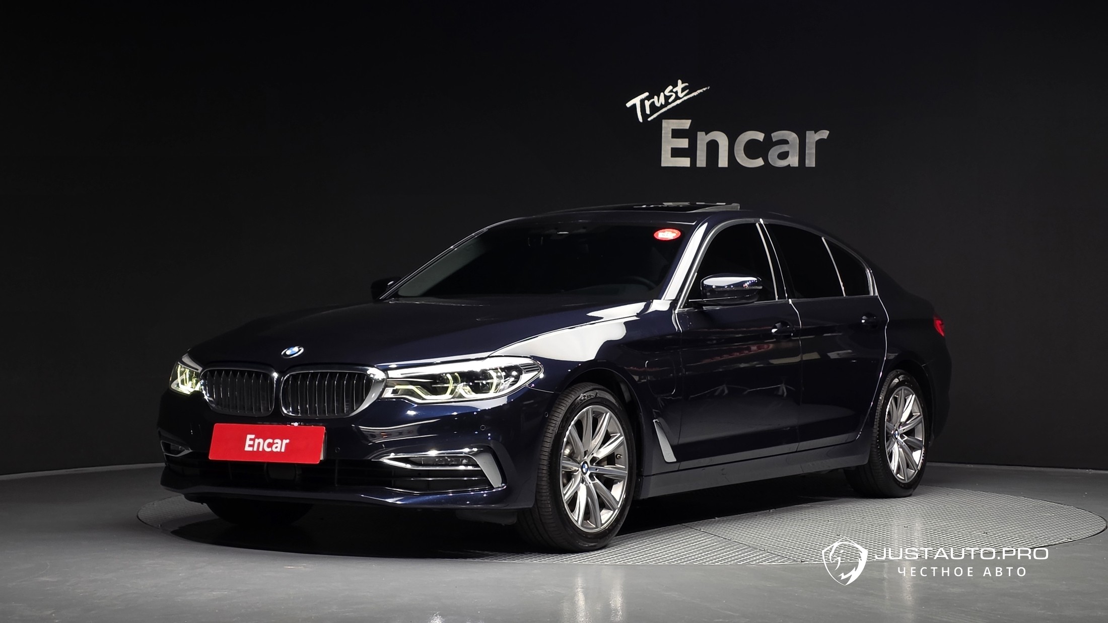 Автомобиль BMW 5-Series