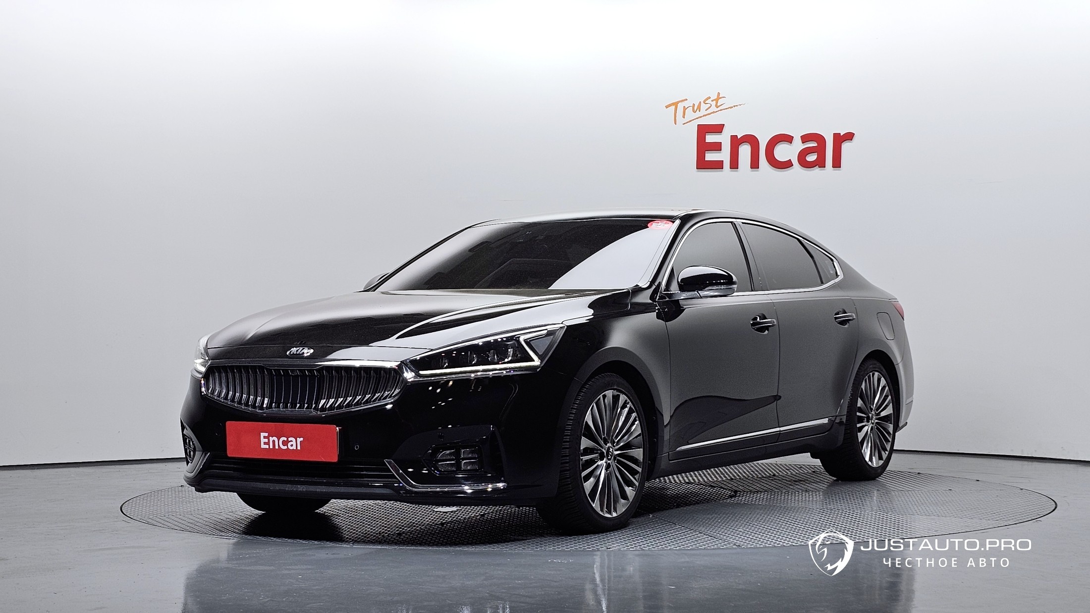 Автомобиль Kia K7
