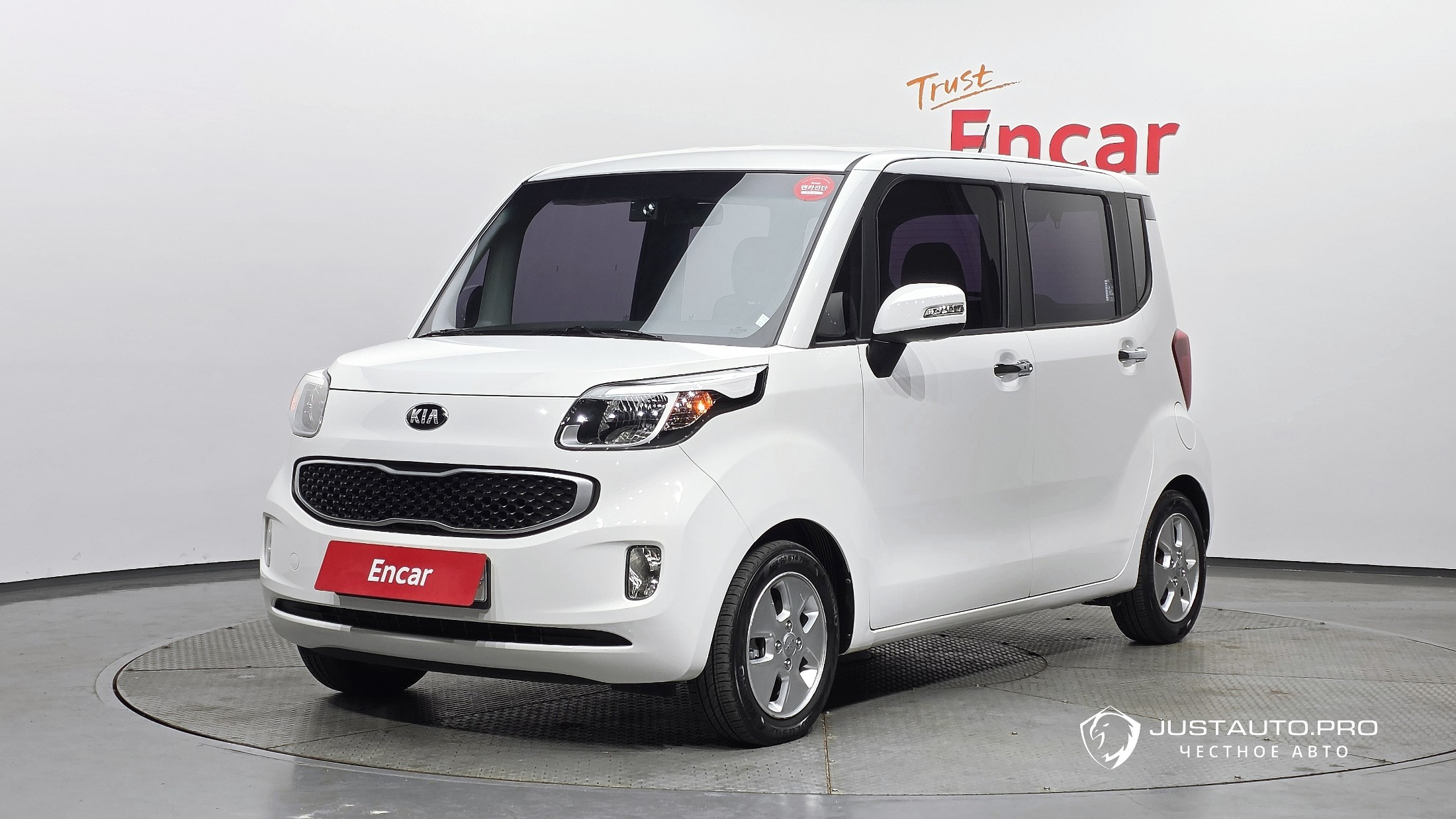 Автомобиль Kia RAY