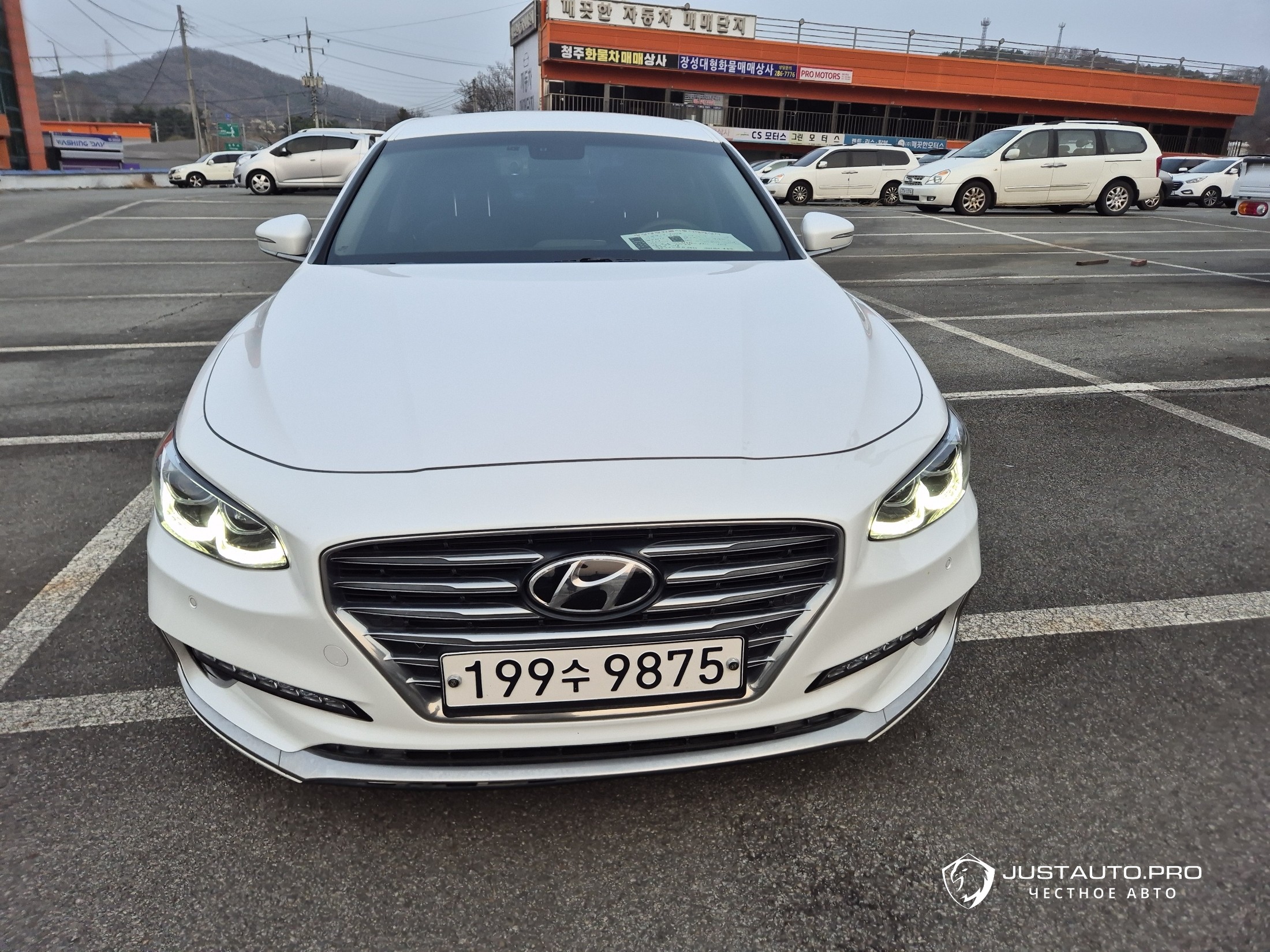 Автомобиль Hyundai Grandeur