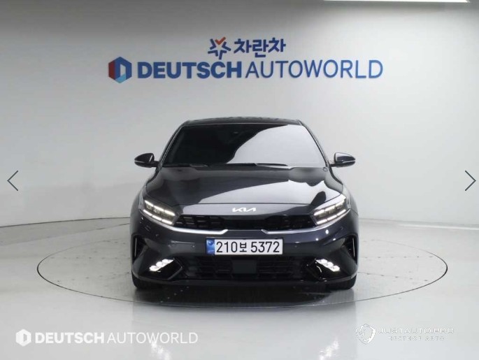 Автомобиль Kia K3