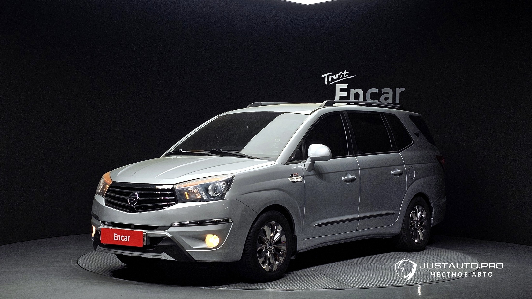 Автомобиль KG_Mobility_Ssangyong KORANDO