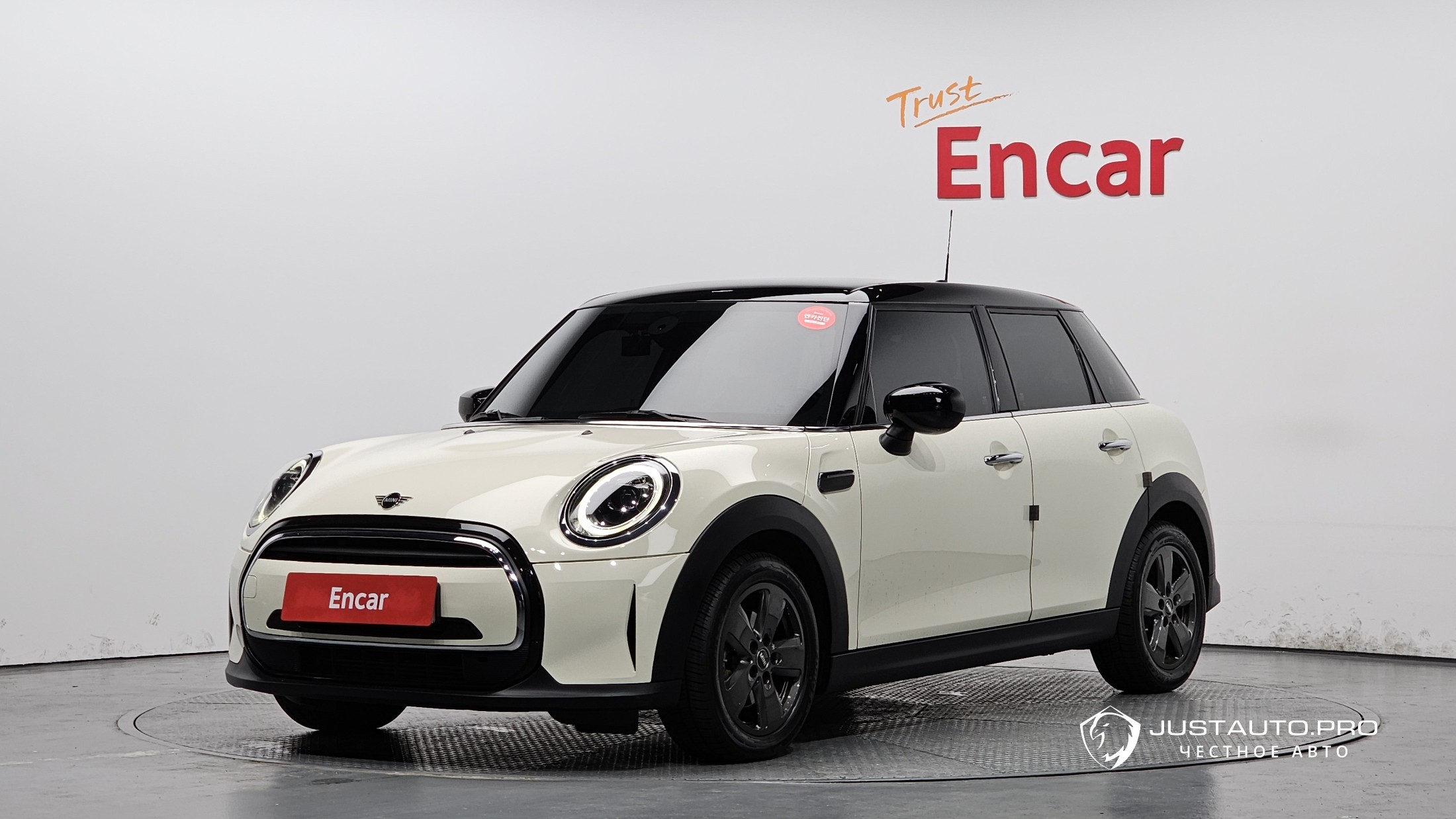 Автомобиль Mini Cooper