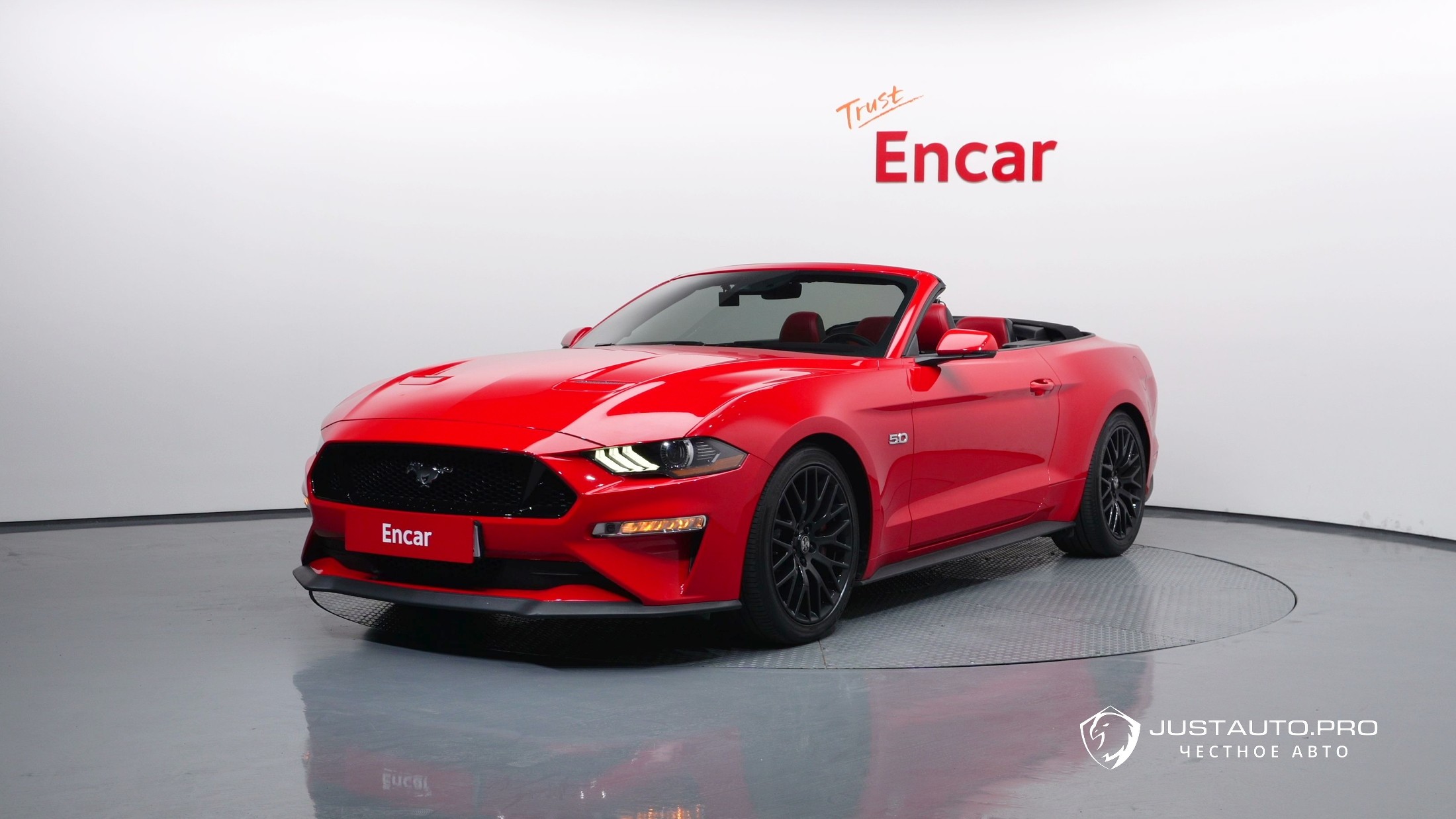 Автомобиль Ford Mustang