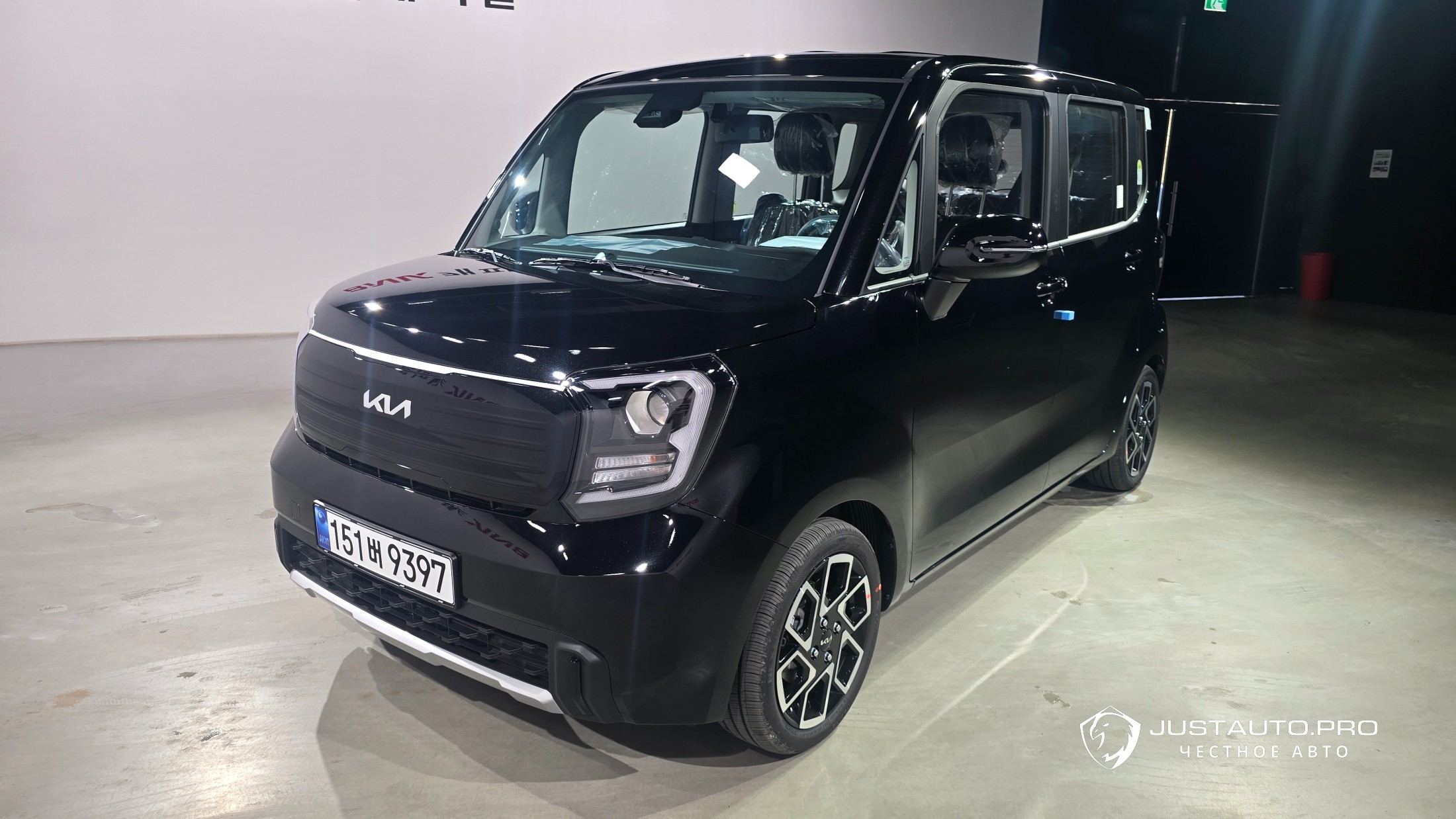 Автомобиль Kia RAY