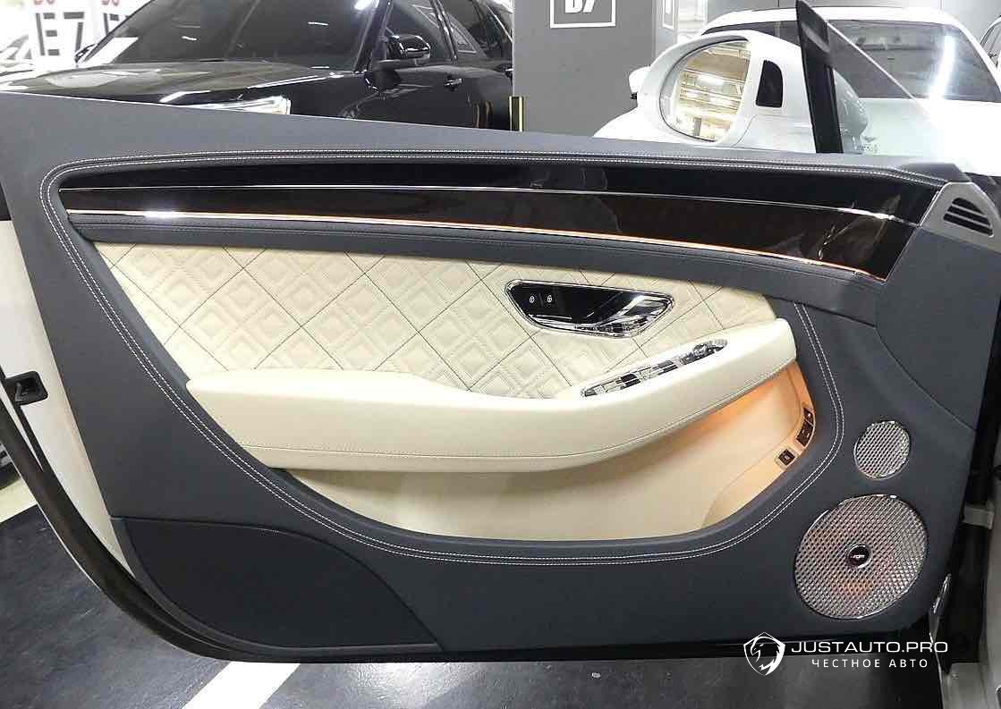 Автомобиль Bentley Continental