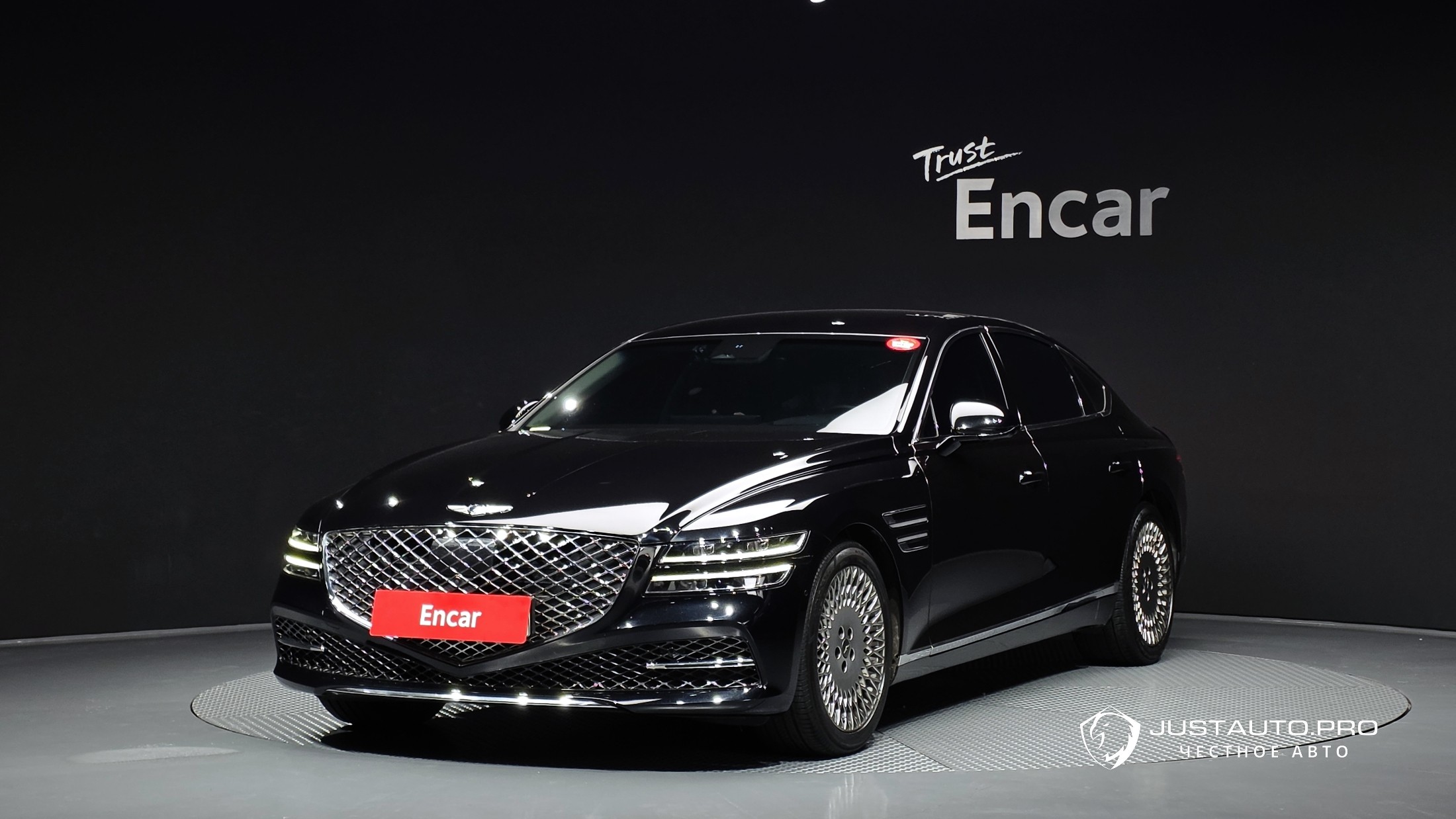 Автомобиль Genesis G80