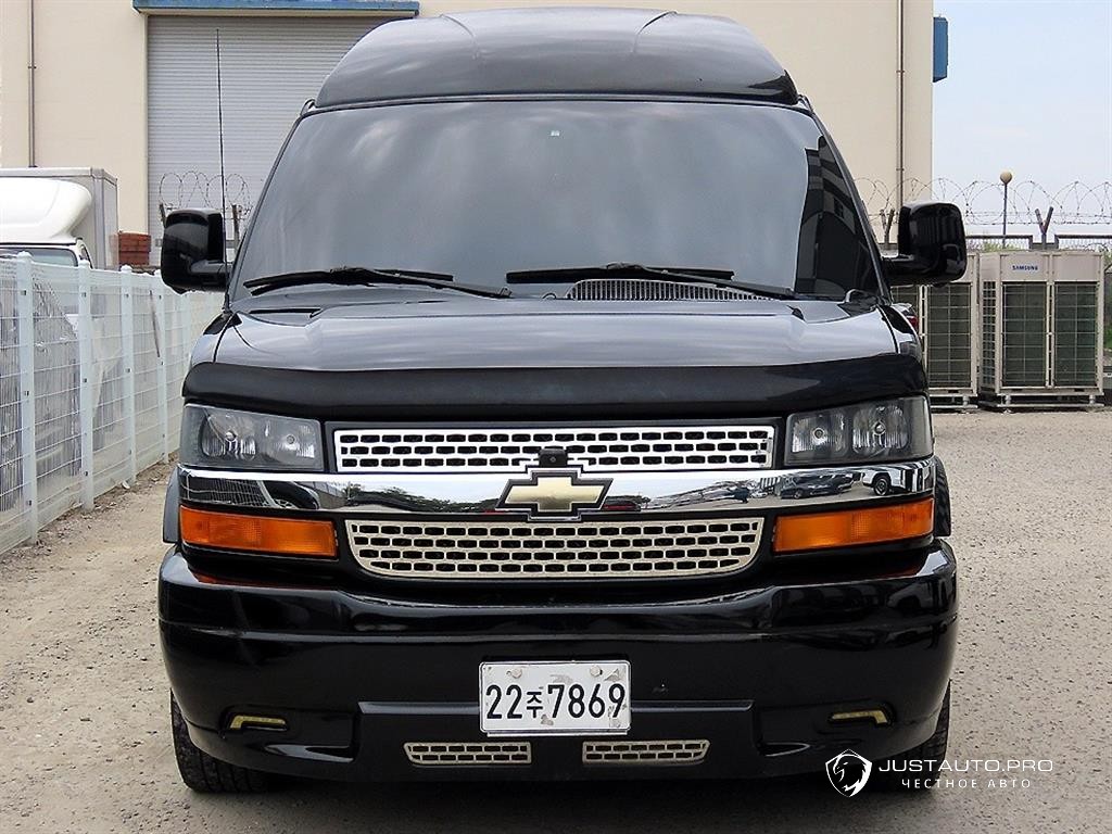 Автомобиль Chevrolet Express Van