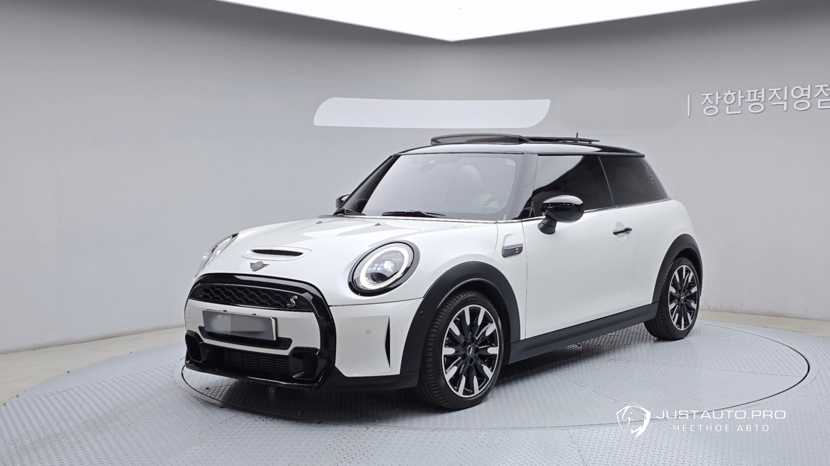 Автомобиль Mini Cooper