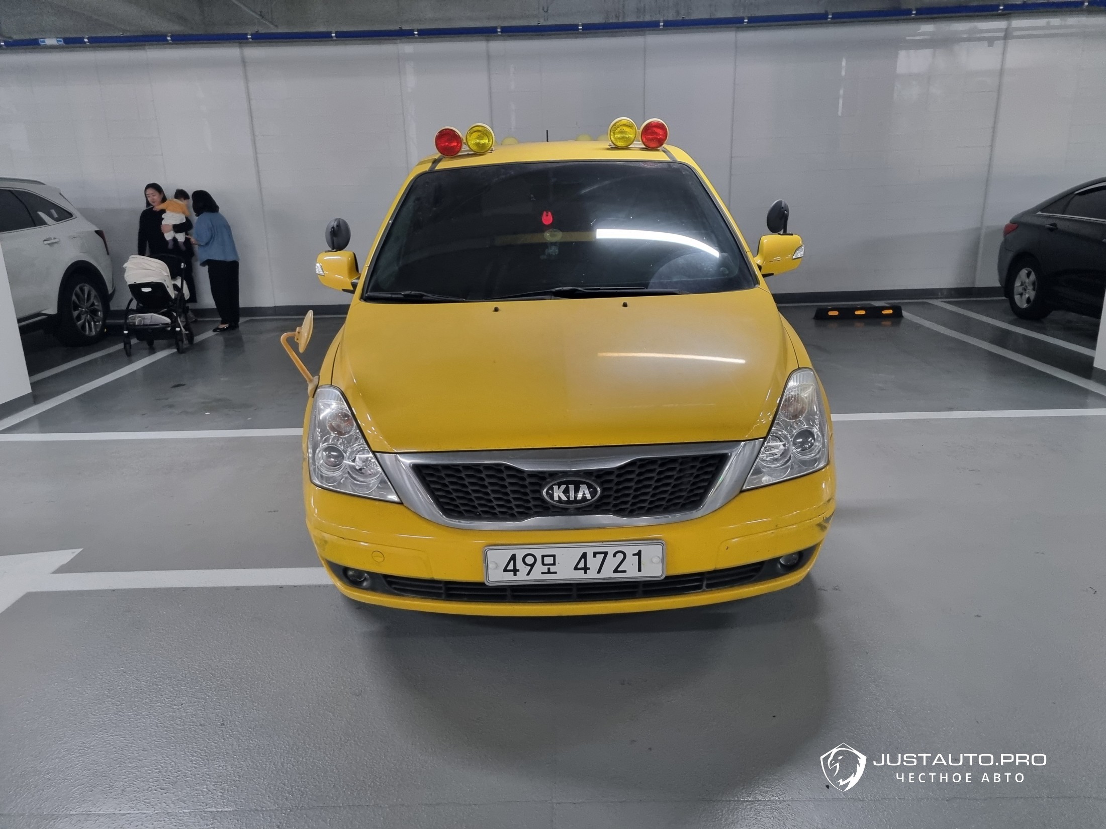 Автомобиль Kia Canival