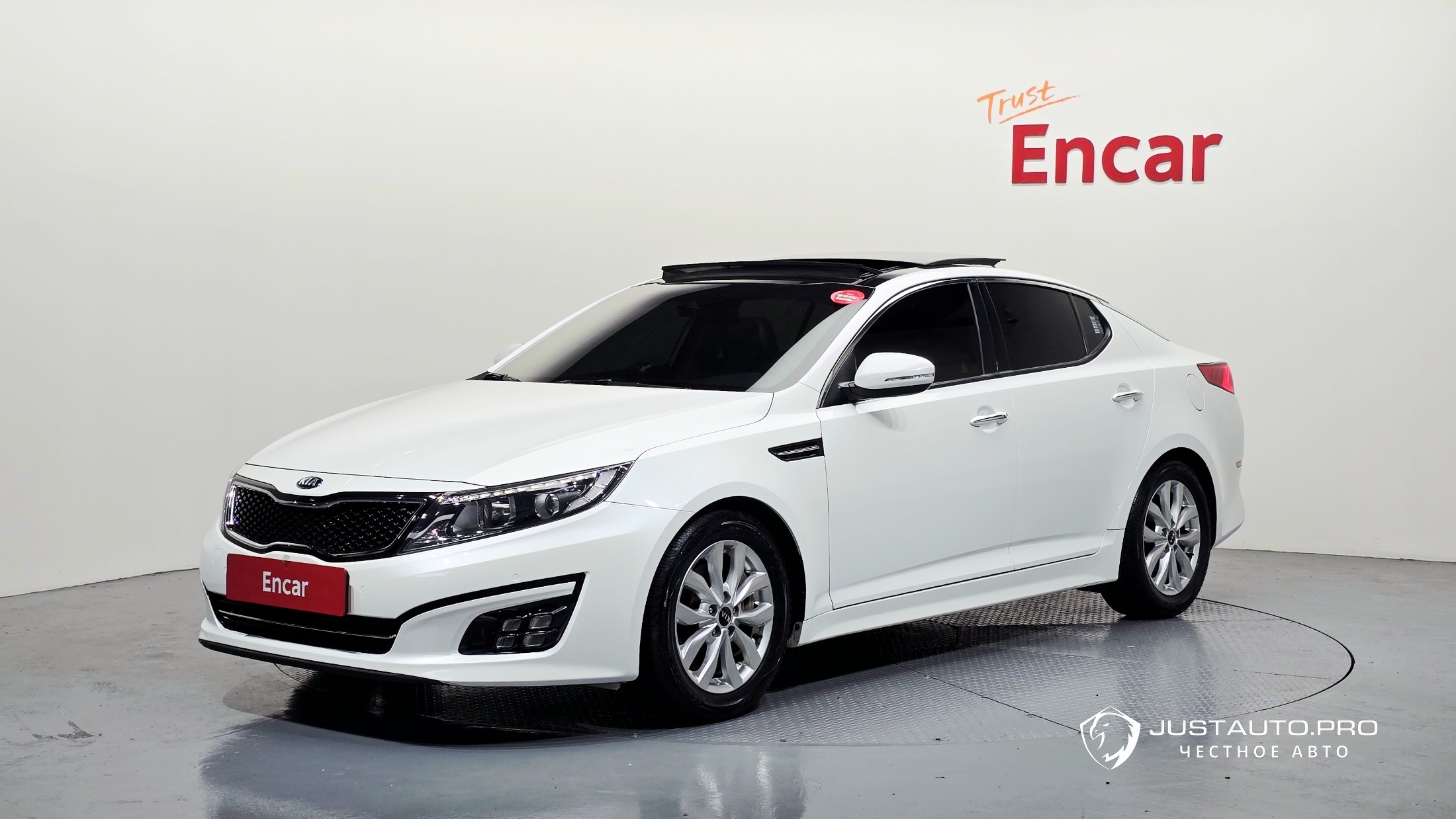 Автомобиль Kia K5