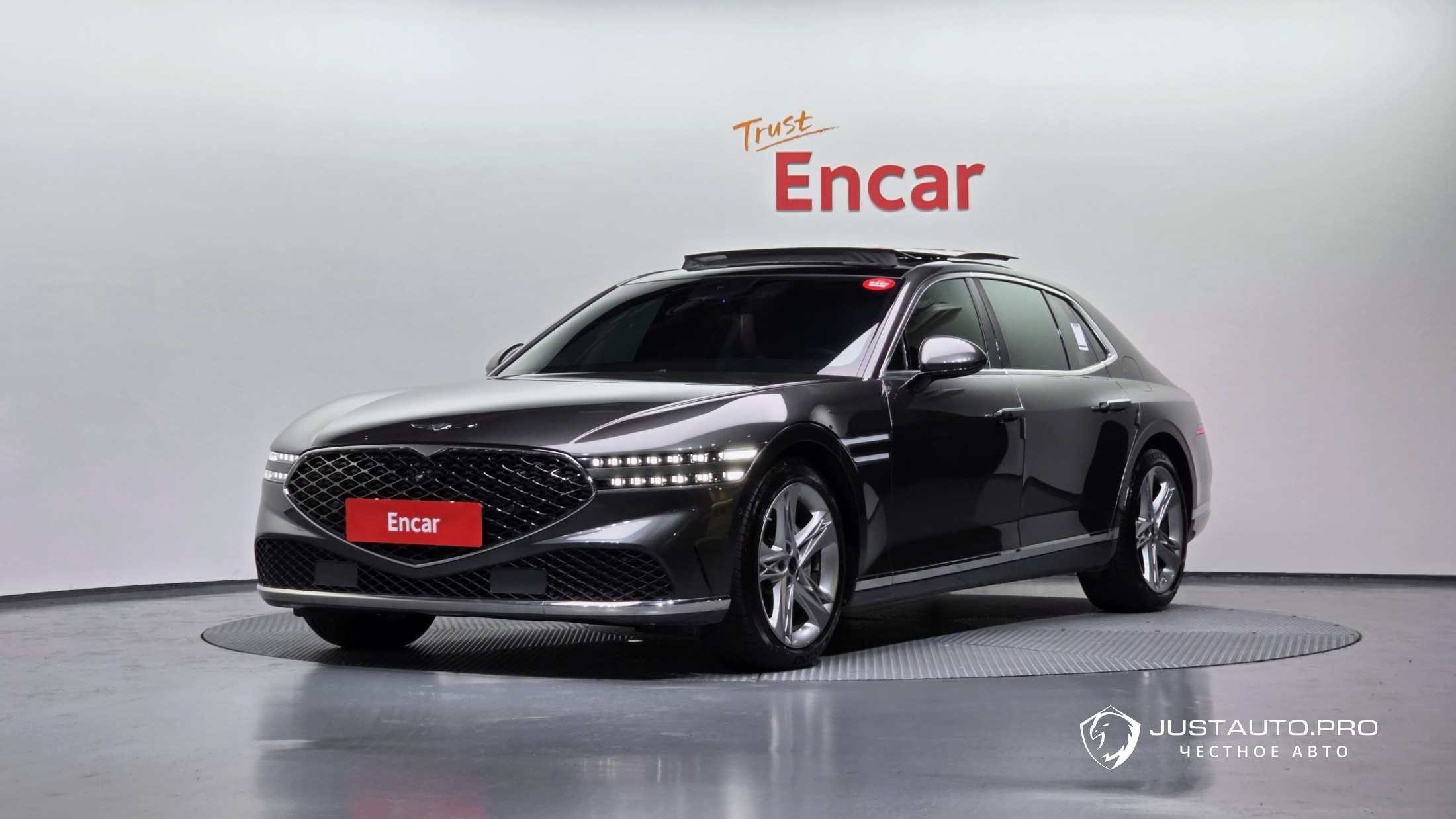 Автомобиль Genesis G90