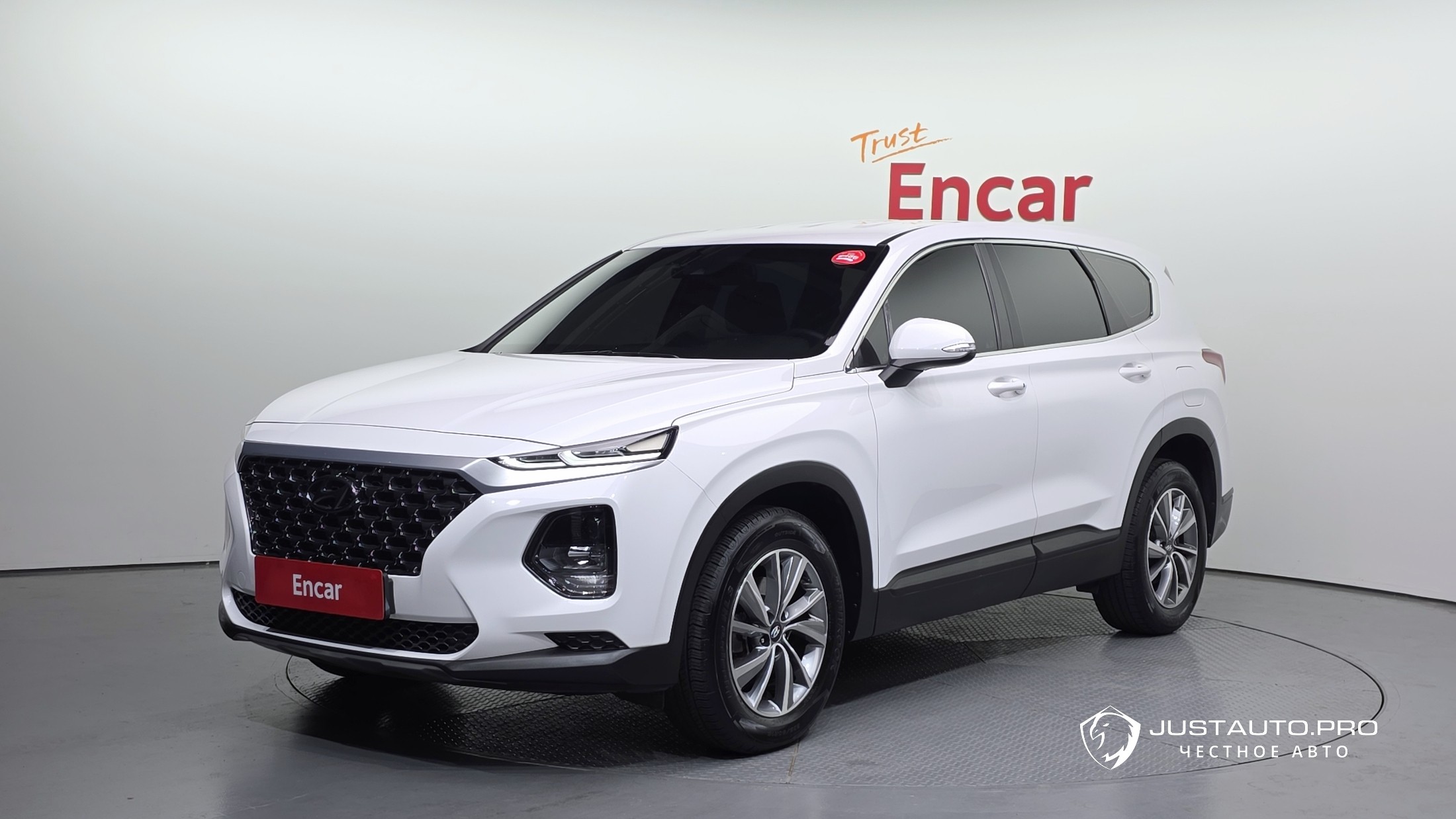 Автомобиль Hyundai Santafe