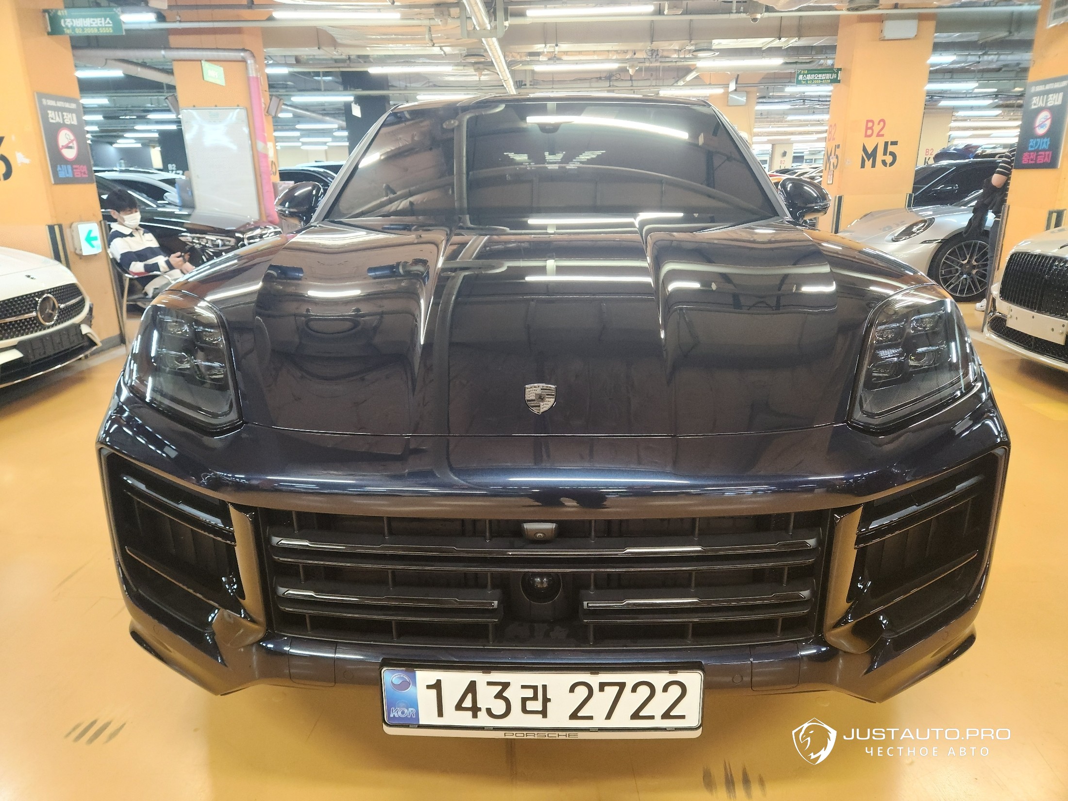 Автомобиль Porsche Cayenne