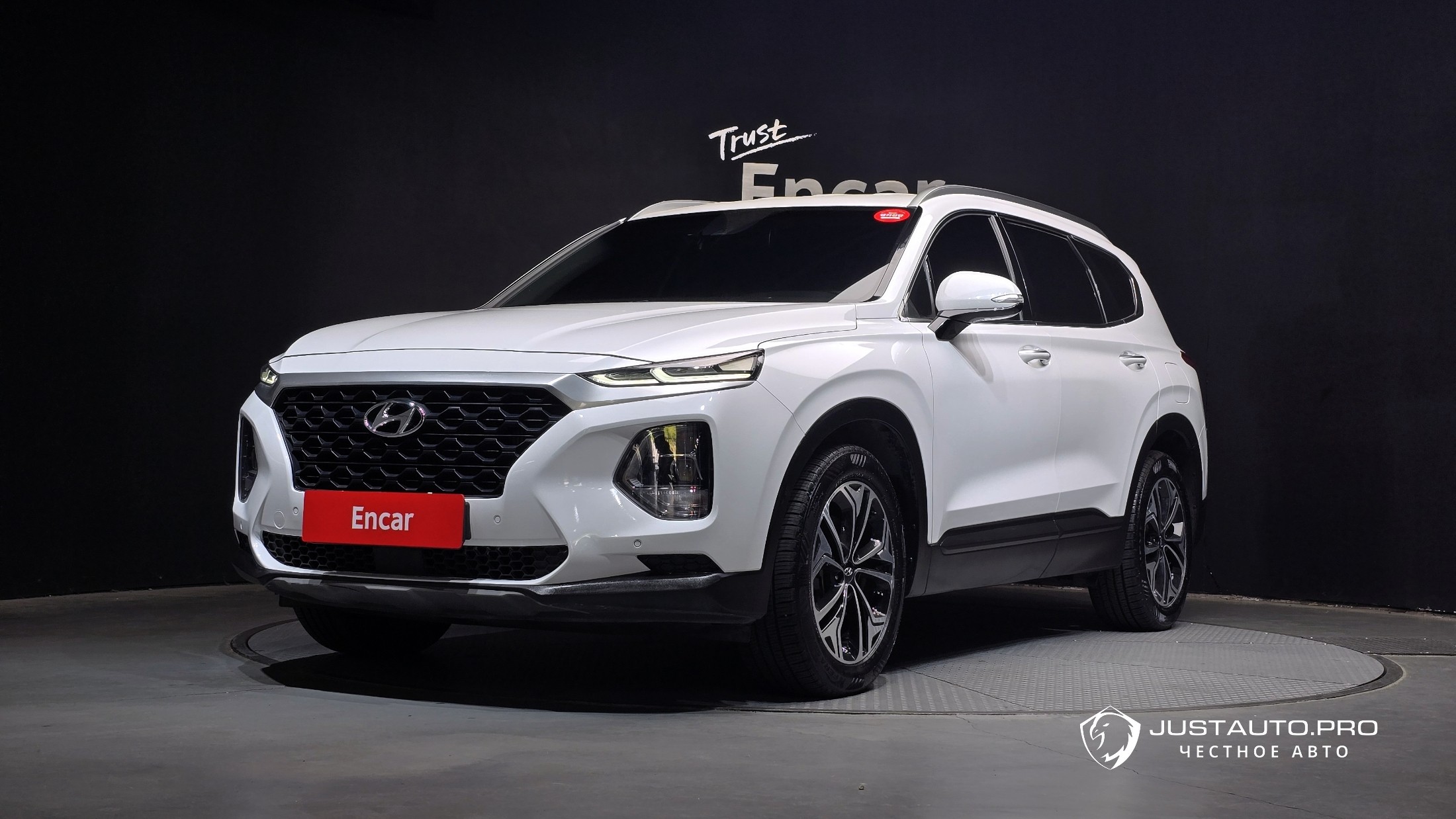 Автомобиль Hyundai Santafe