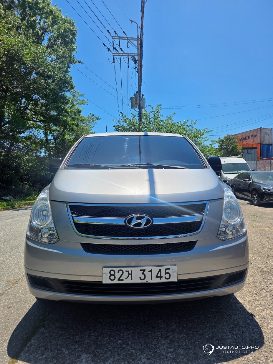 Автомобиль Hyundai Starex