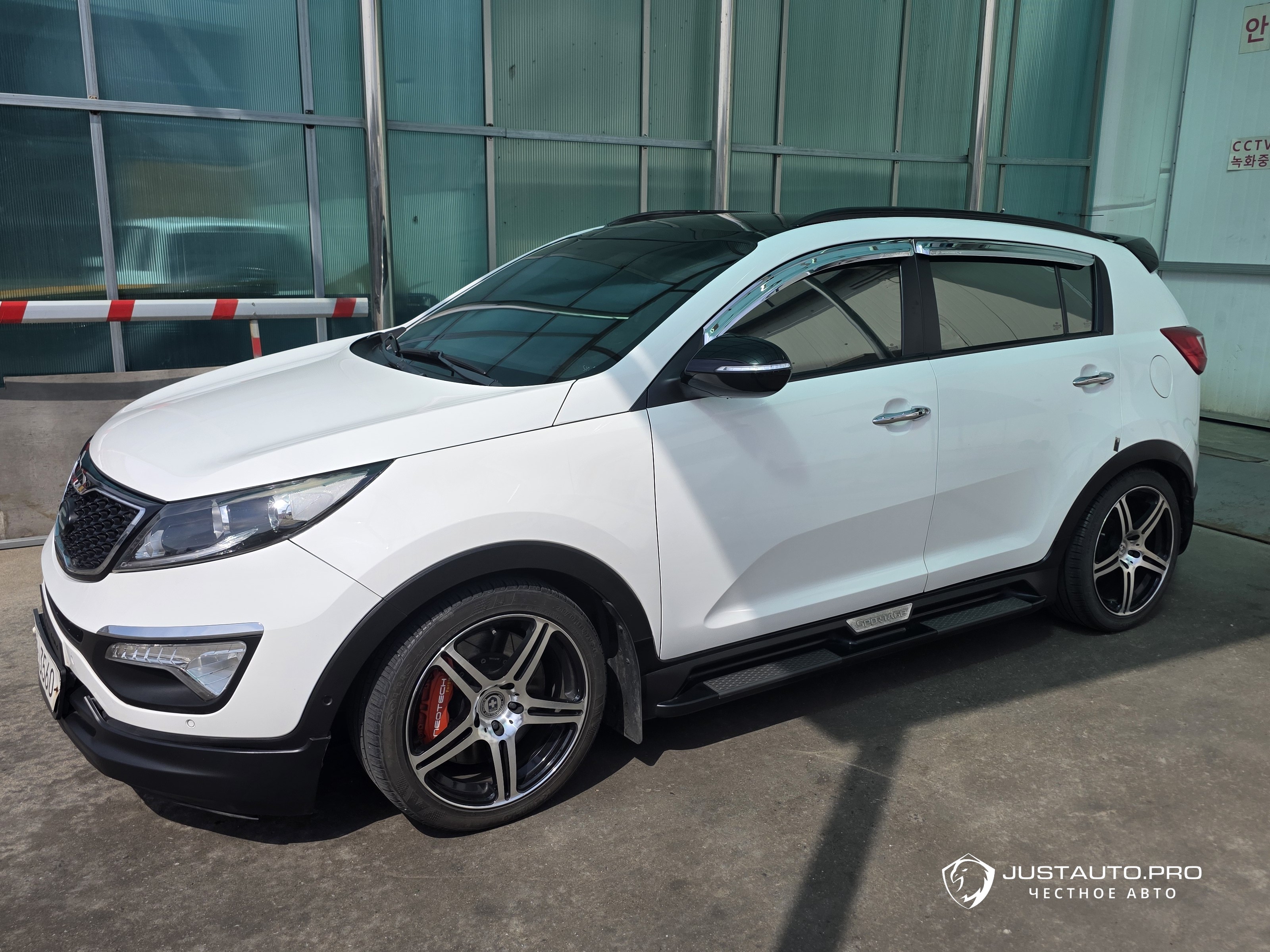 Автомобиль Kia Sportage