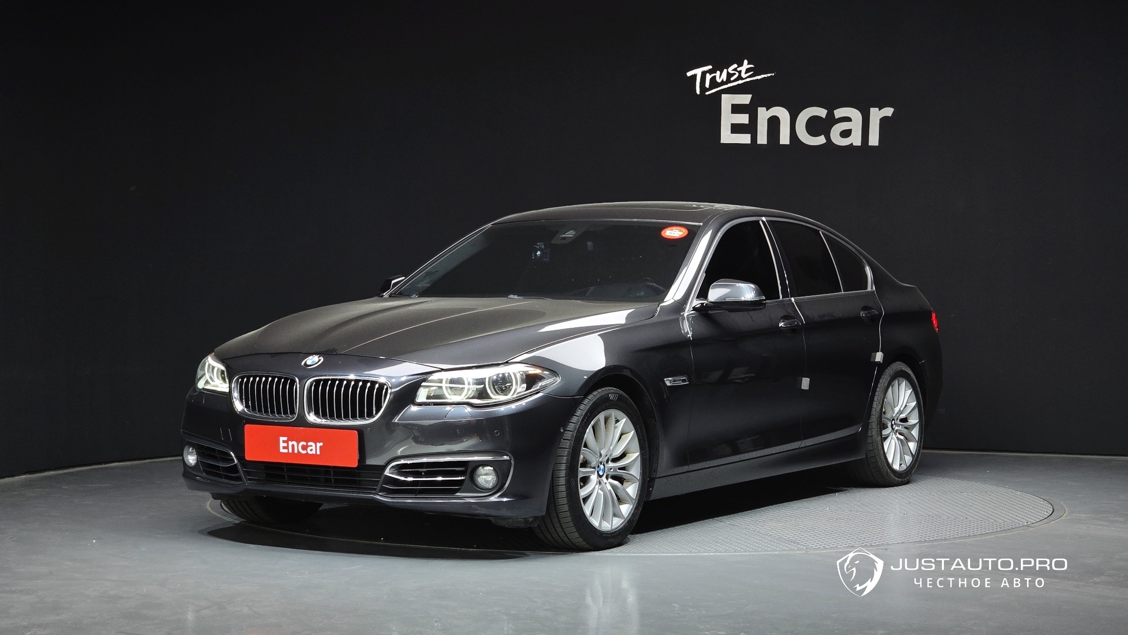 Автомобиль BMW 5-Series