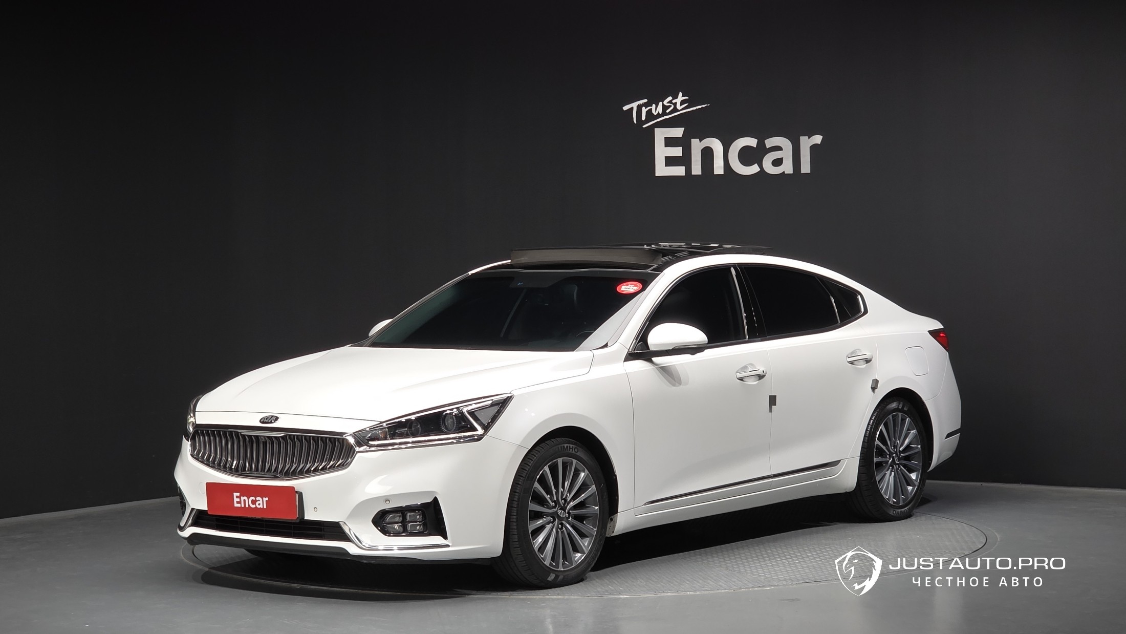 Автомобиль Kia K7