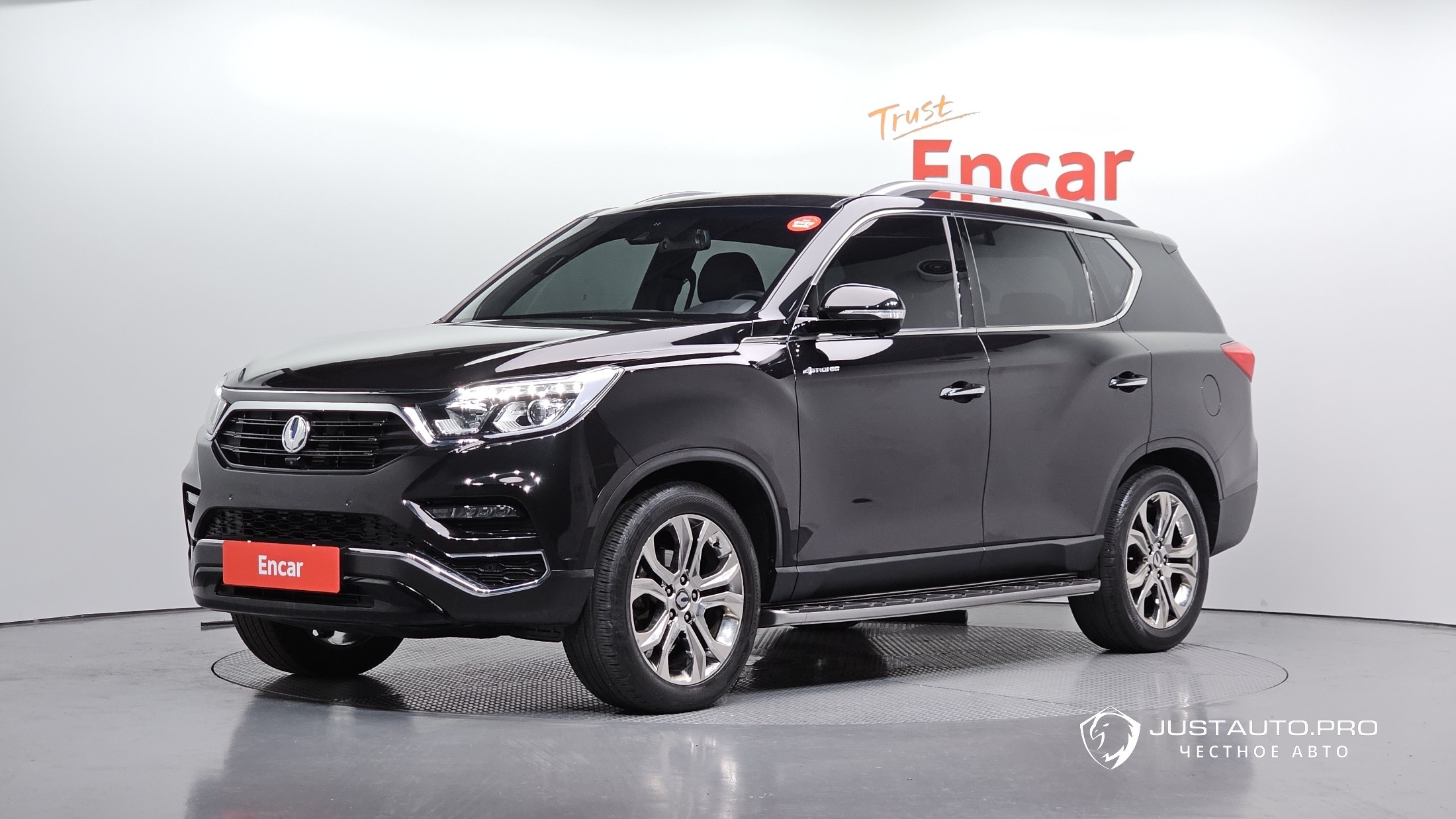 Автомобиль KG_Mobility_Ssangyong Rexton