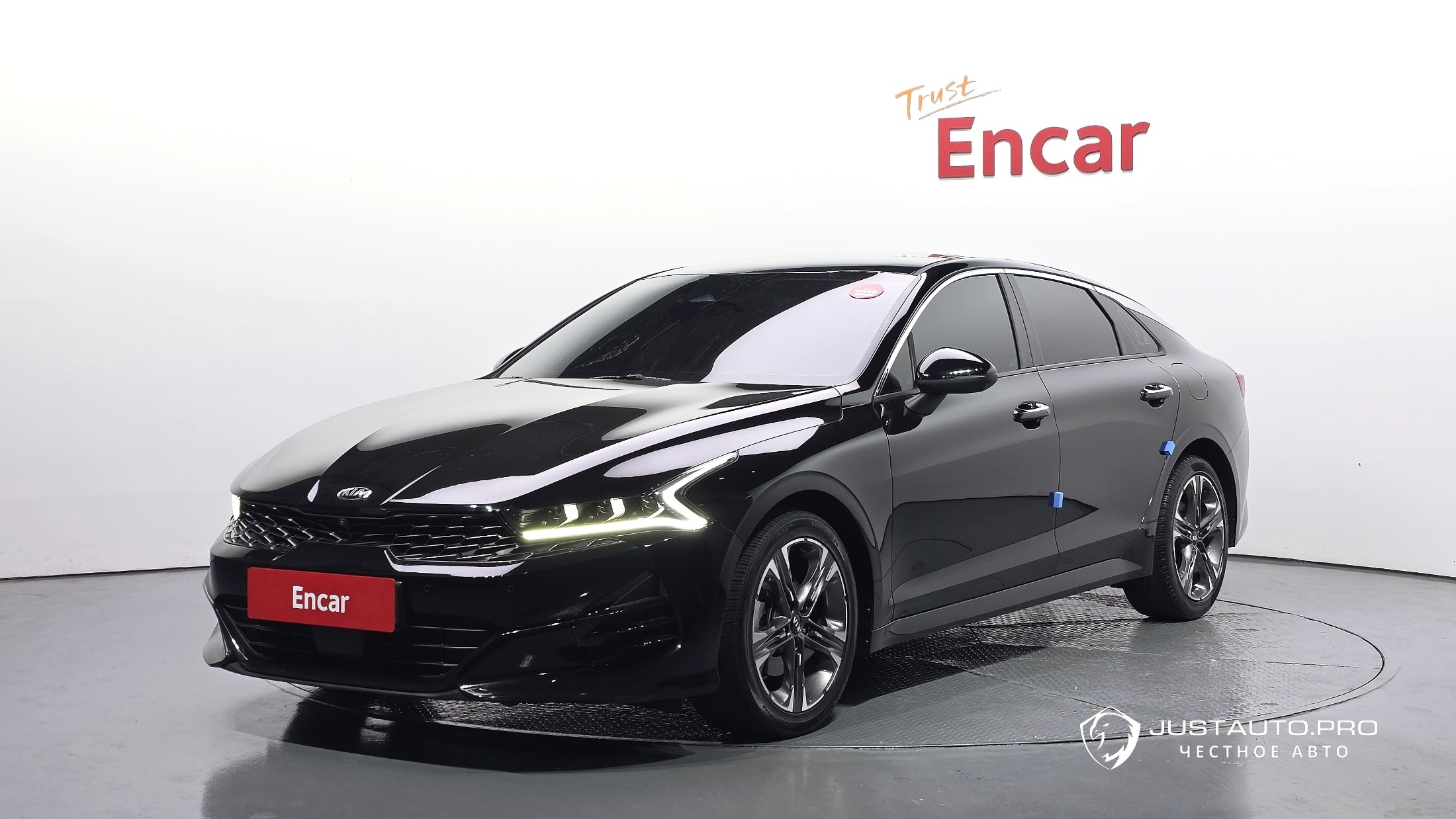 Автомобиль Kia K5