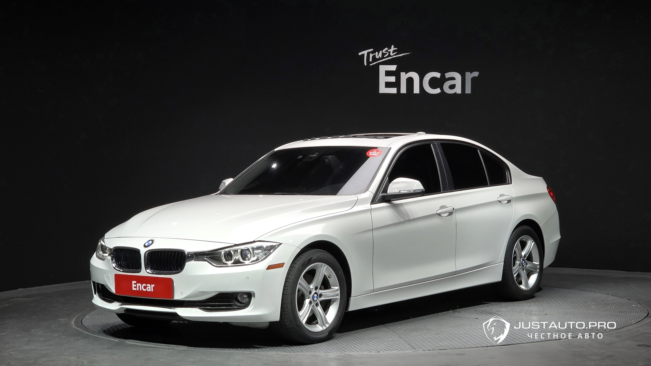 Автомобиль BMW 3-Series