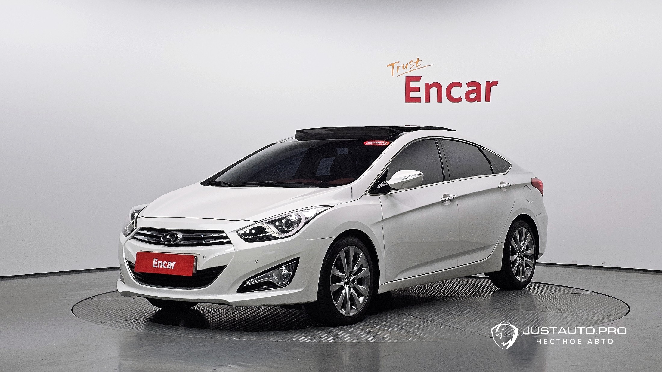 Автомобиль Hyundai i40