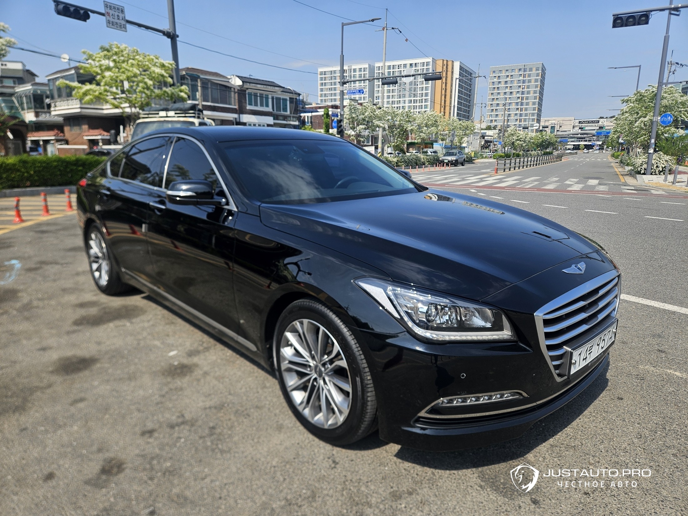 Автомобиль Hyundai Genesis