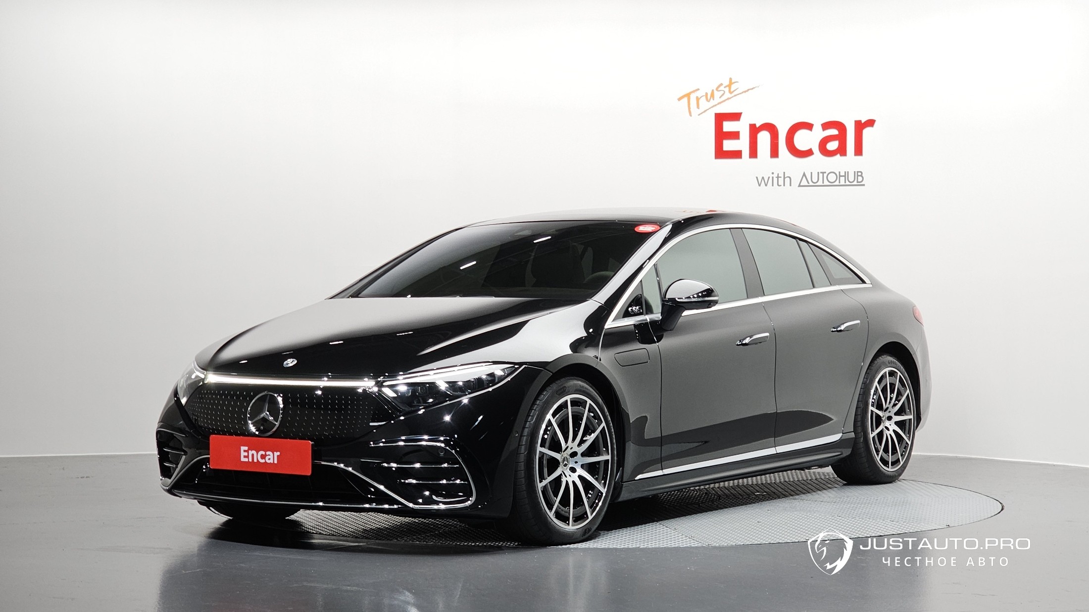 Автомобиль Mercedes-Benz EQS