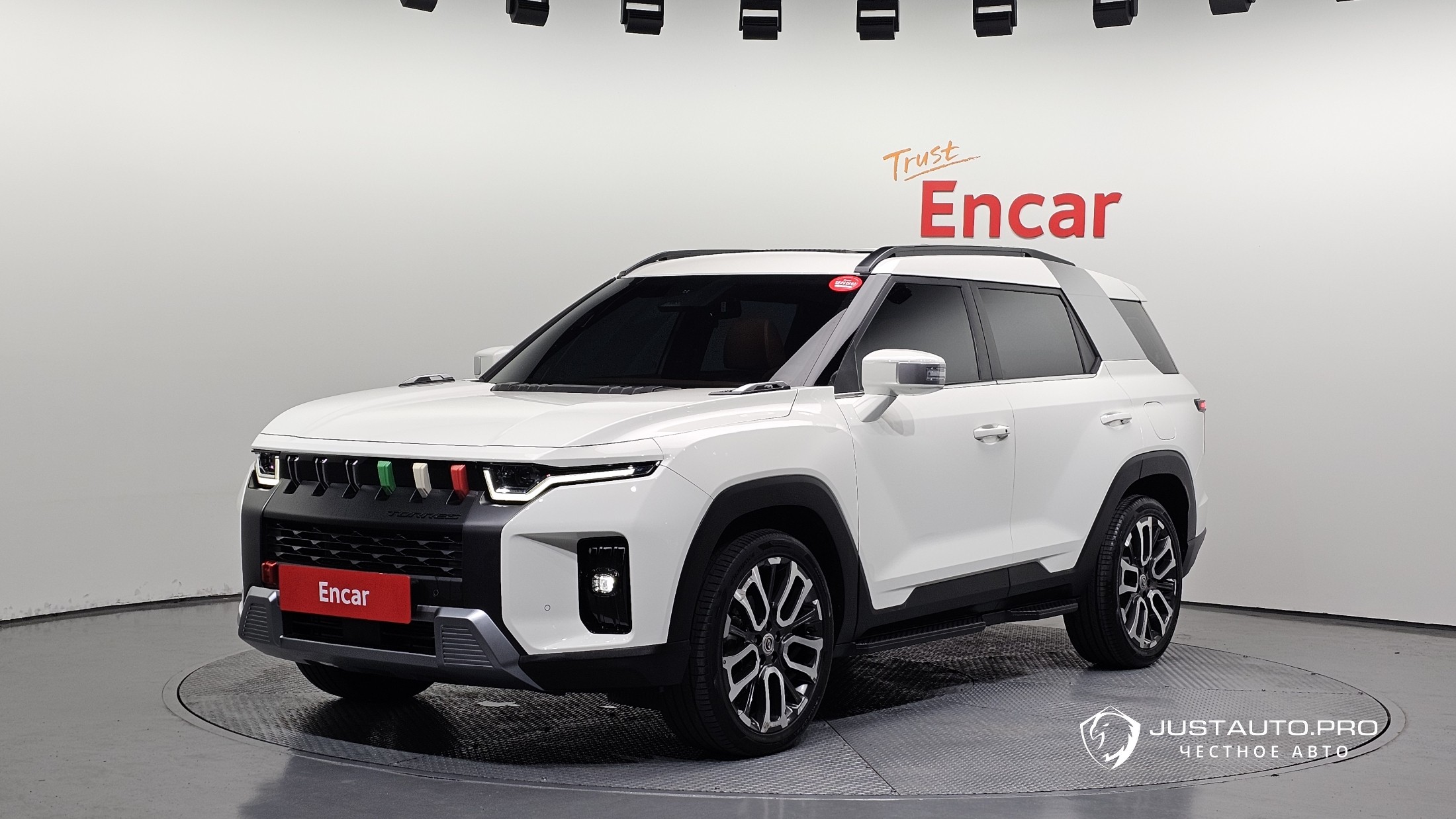 Автомобиль KG_Mobility_Ssangyong Torres