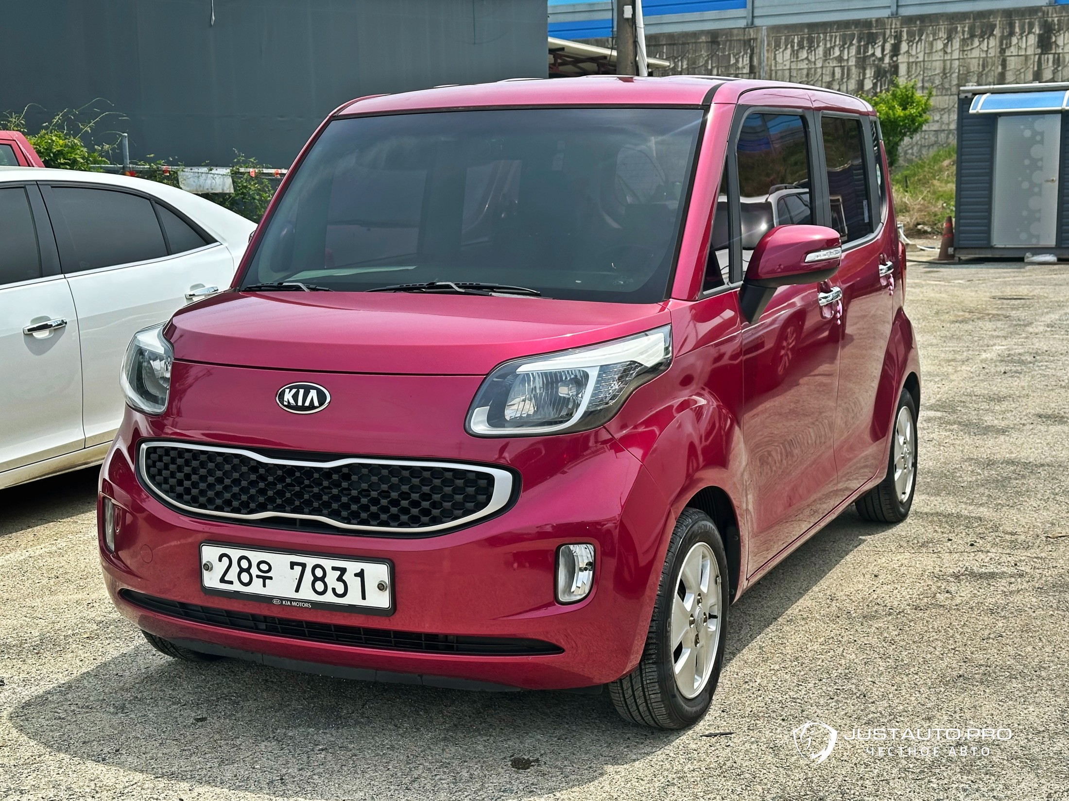 Автомобиль Kia RAY