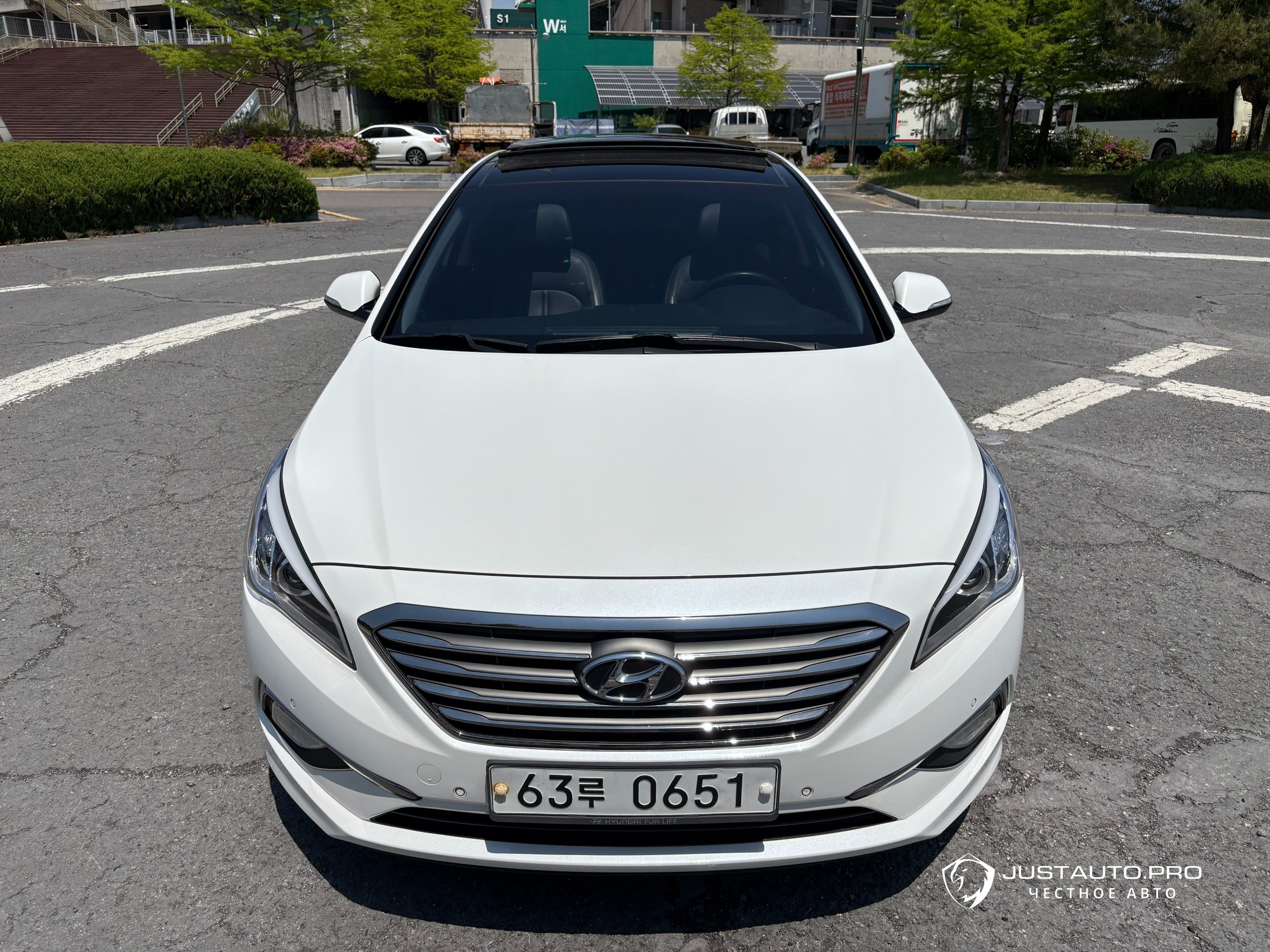 Автомобиль Hyundai Sonata