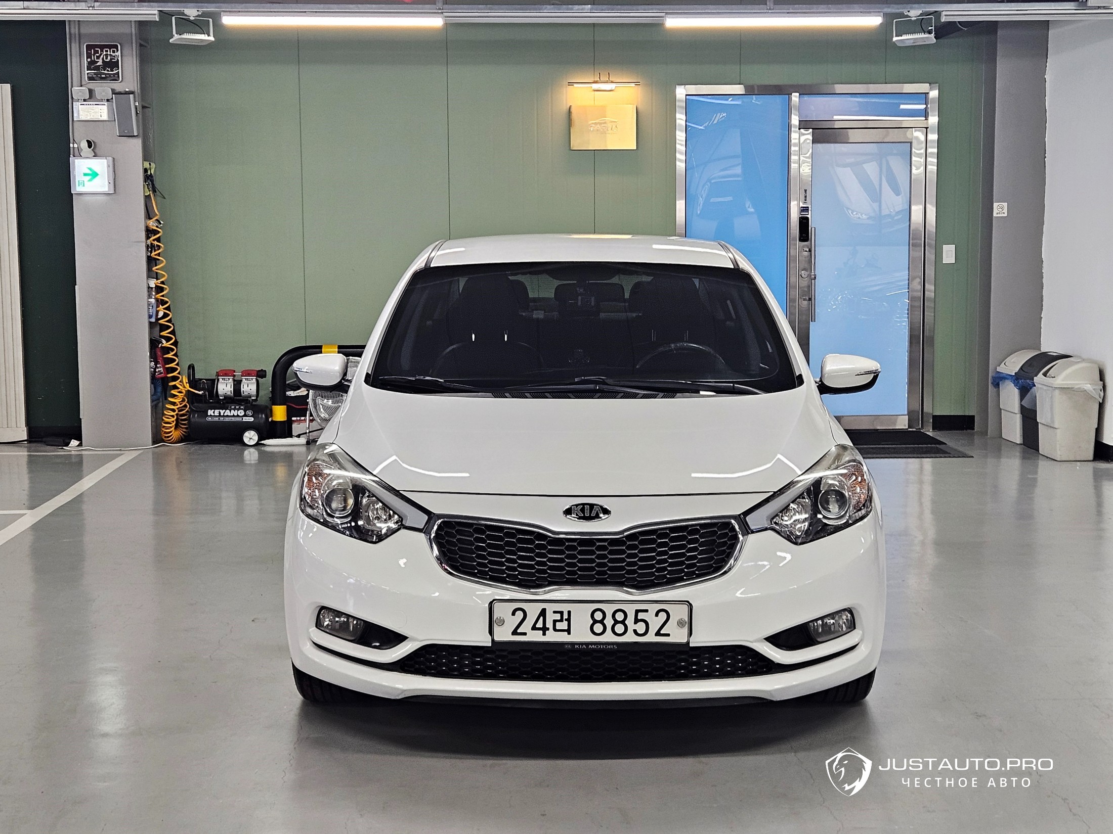 Автомобиль Kia K3