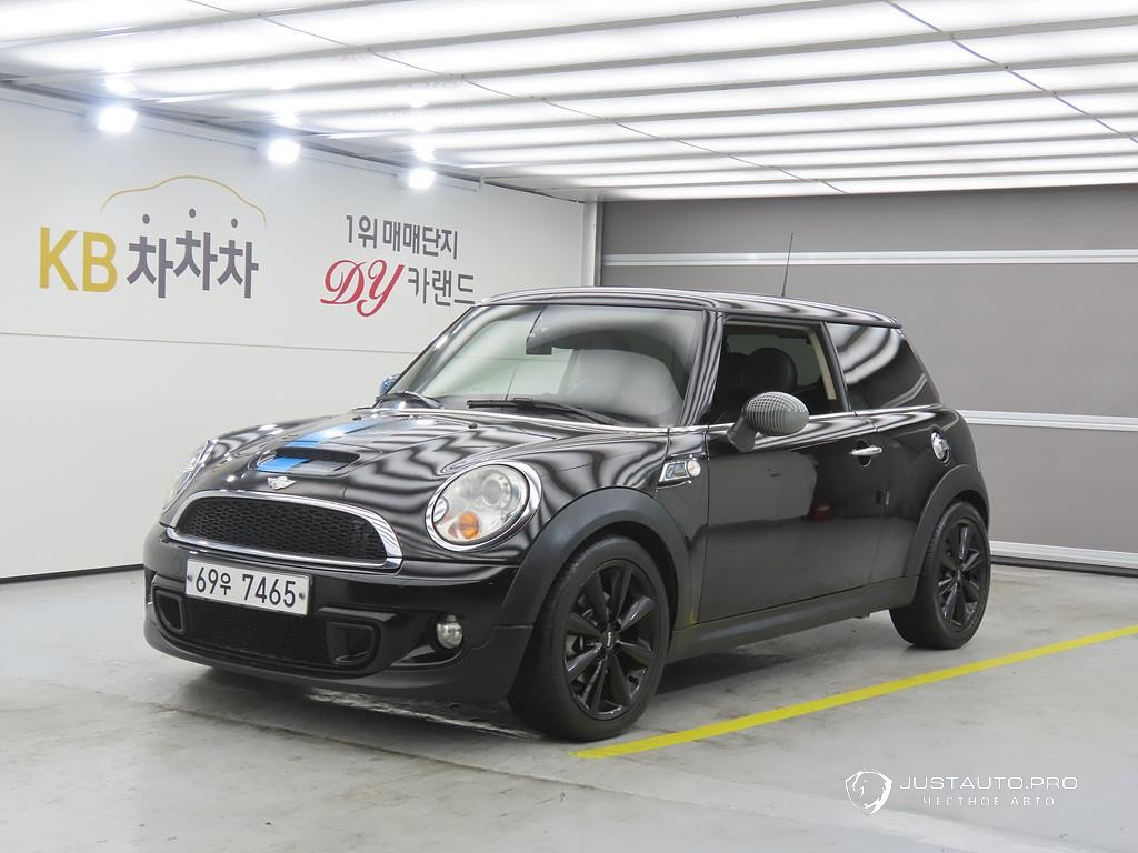 Автомобиль Mini Cooper