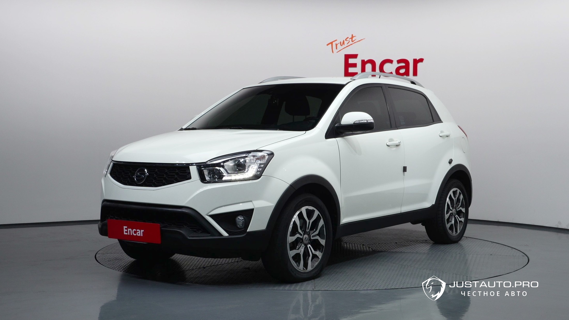 Автомобиль KG_Mobility_Ssangyong KORANDO