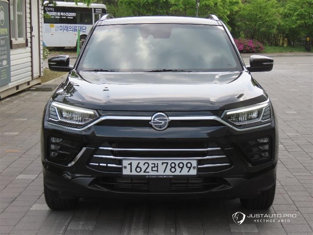 Автомобиль KG_Mobility_Ssangyong KORANDO