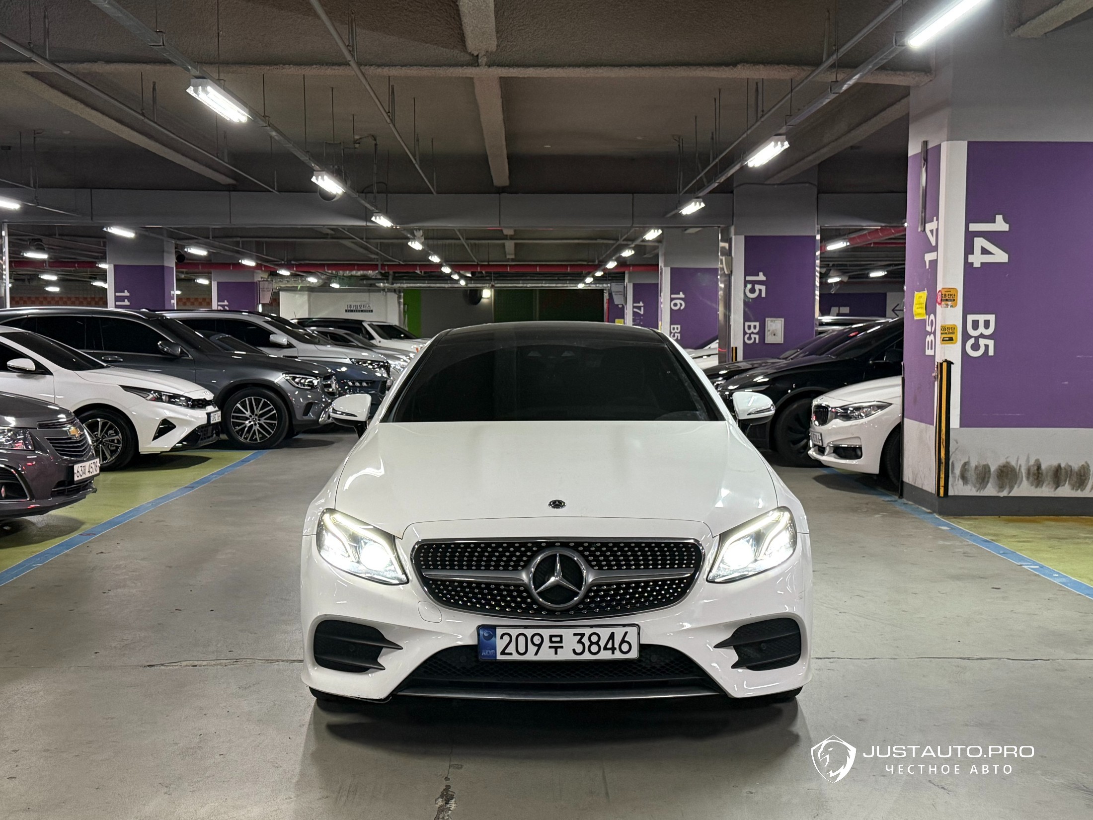 Автомобиль Mercedes-Benz E-Class