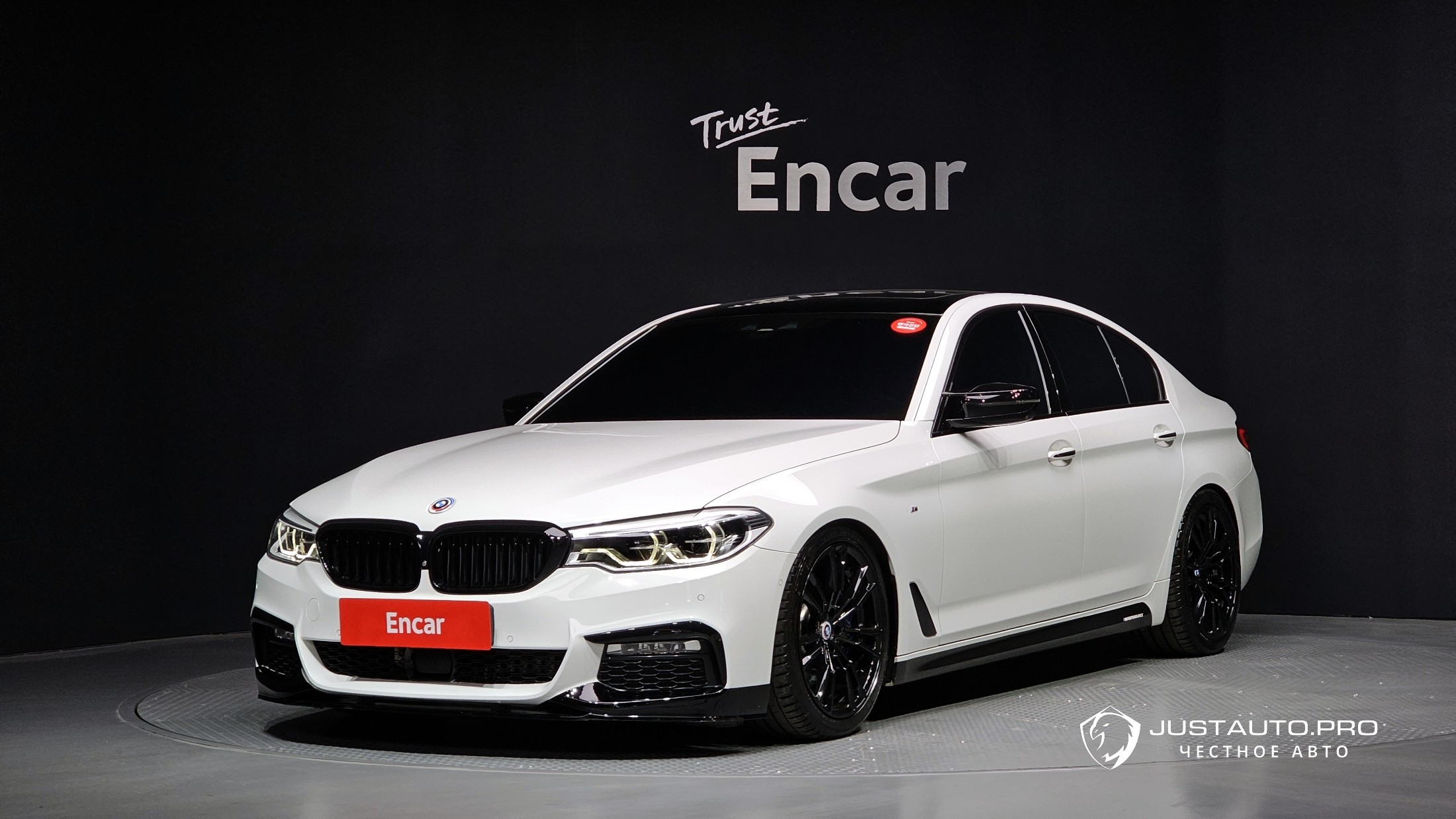 Автомобиль BMW 5-Series