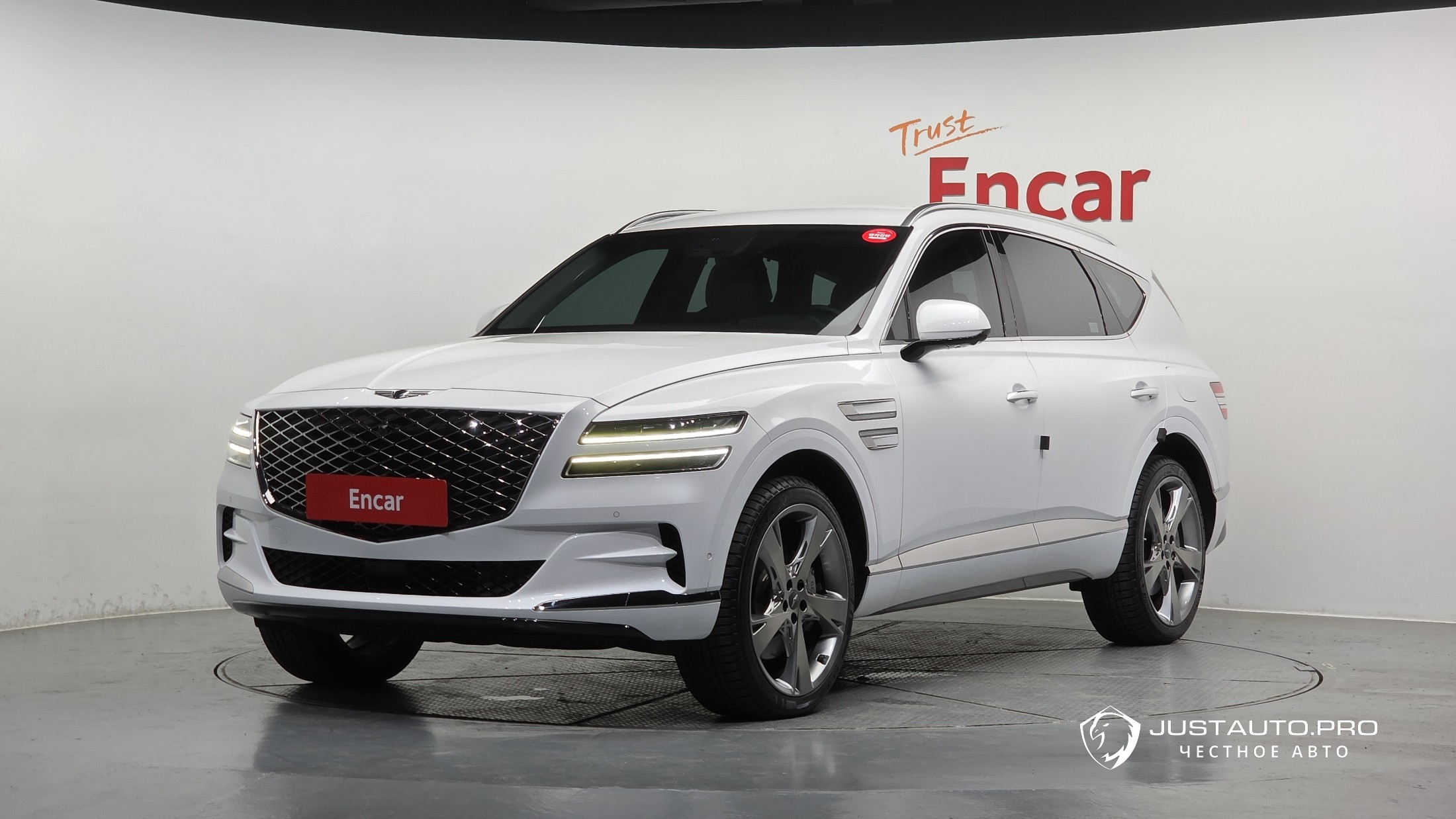 Автомобиль Genesis GV80