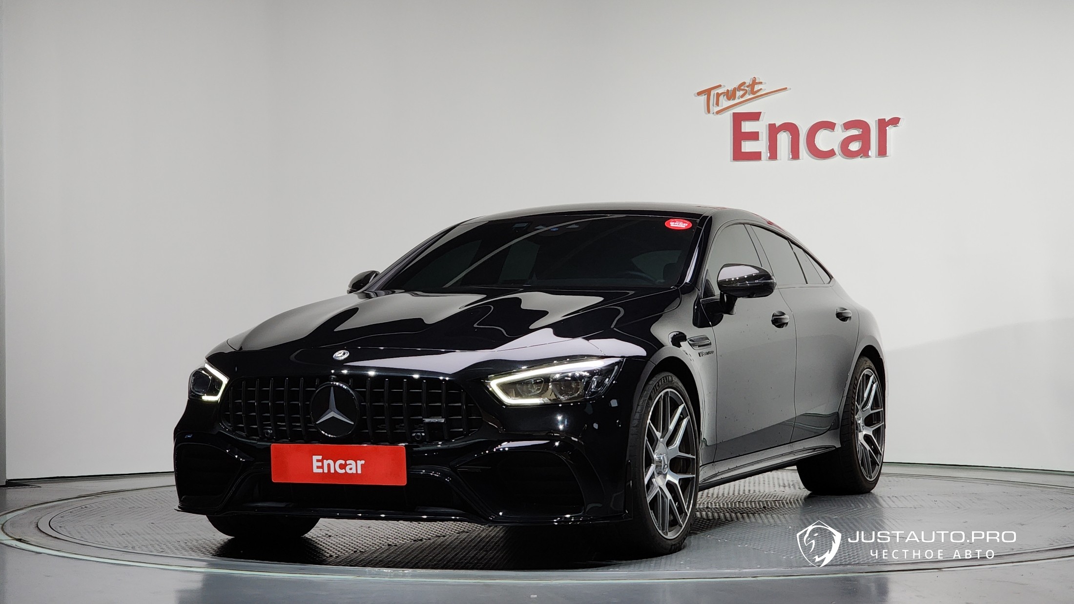 Автомобиль Mercedes-Benz AMG GT