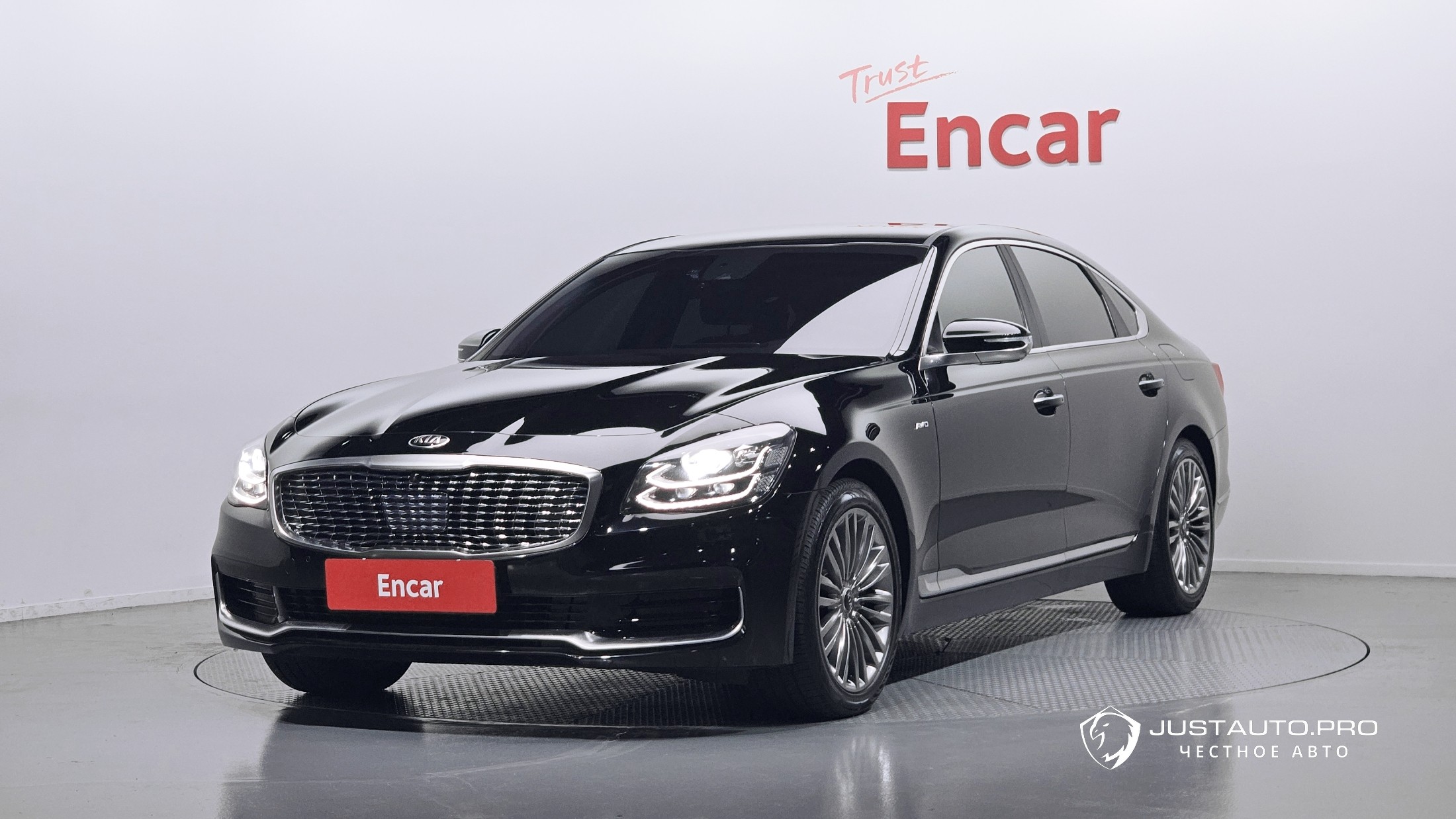 Автомобиль Kia K9