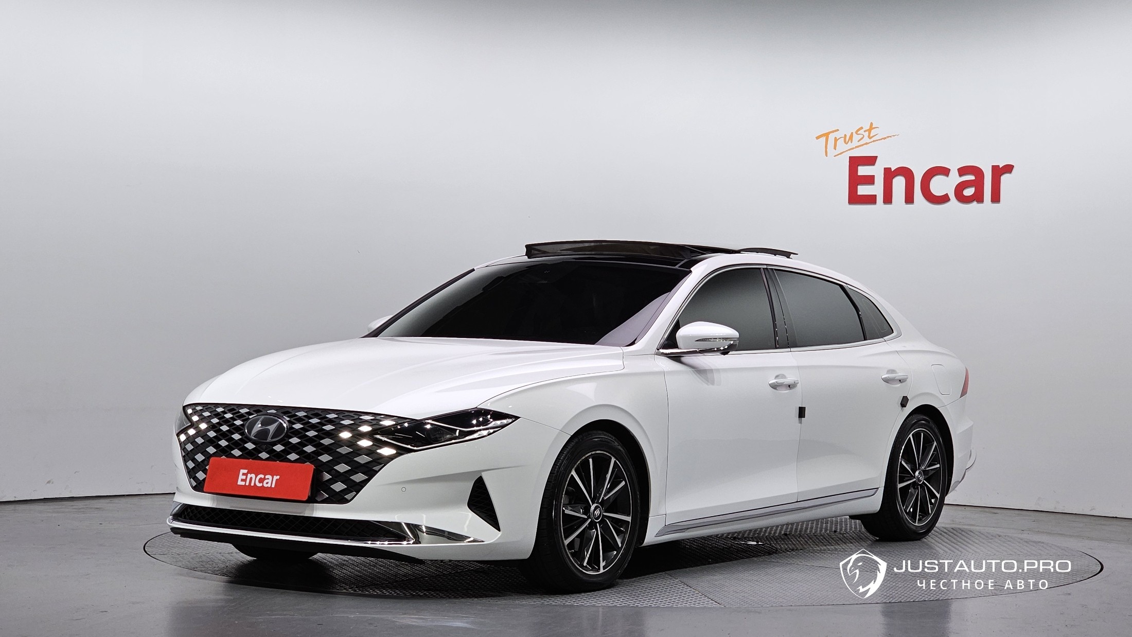Автомобиль Hyundai Grandeur