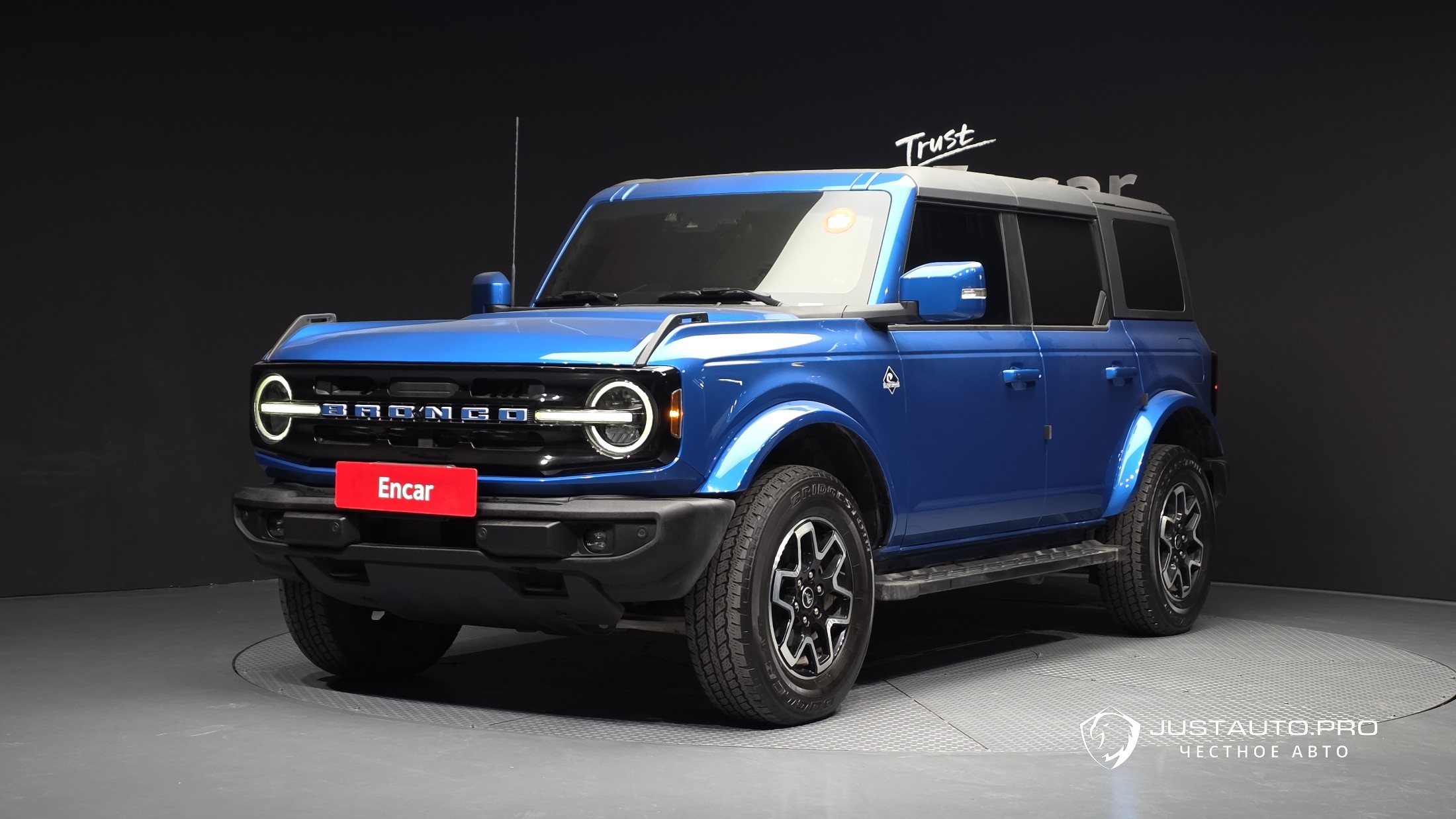 Автомобиль Ford Bronco