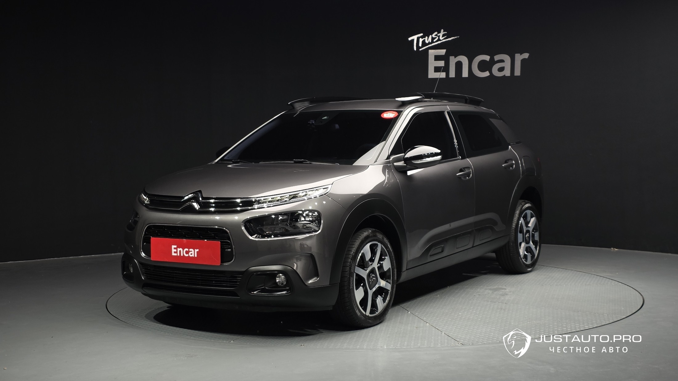 Автомобиль Citroen-DS C4 CACTUS