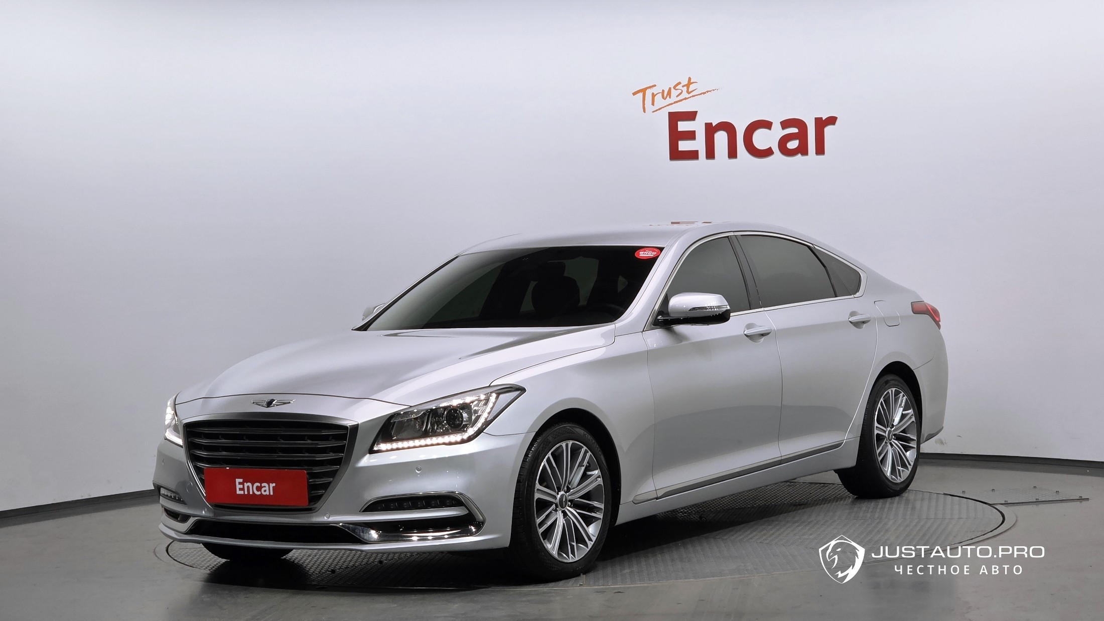 Автомобиль Genesis G80