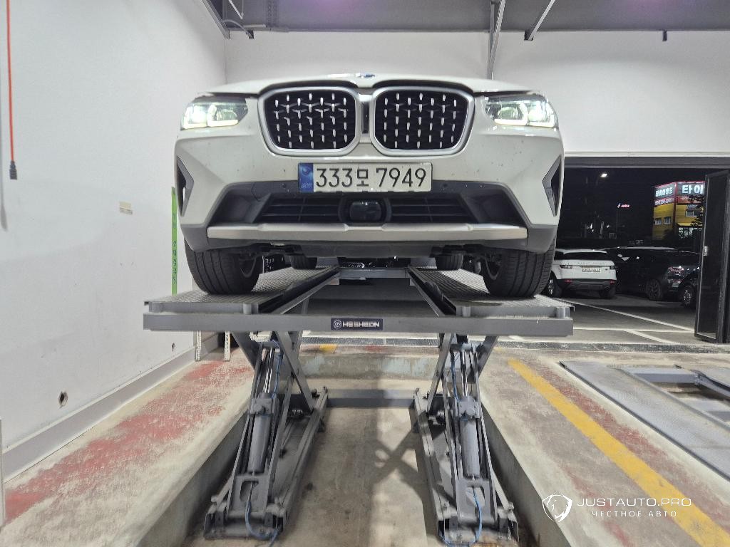 Автомобиль BMW X4