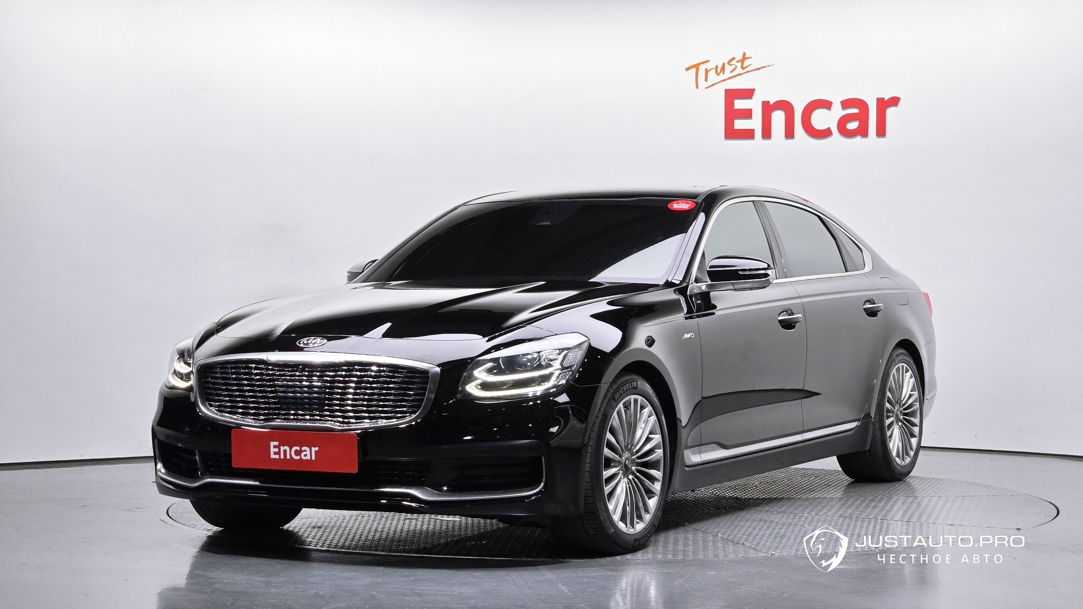 Автомобиль Kia K9