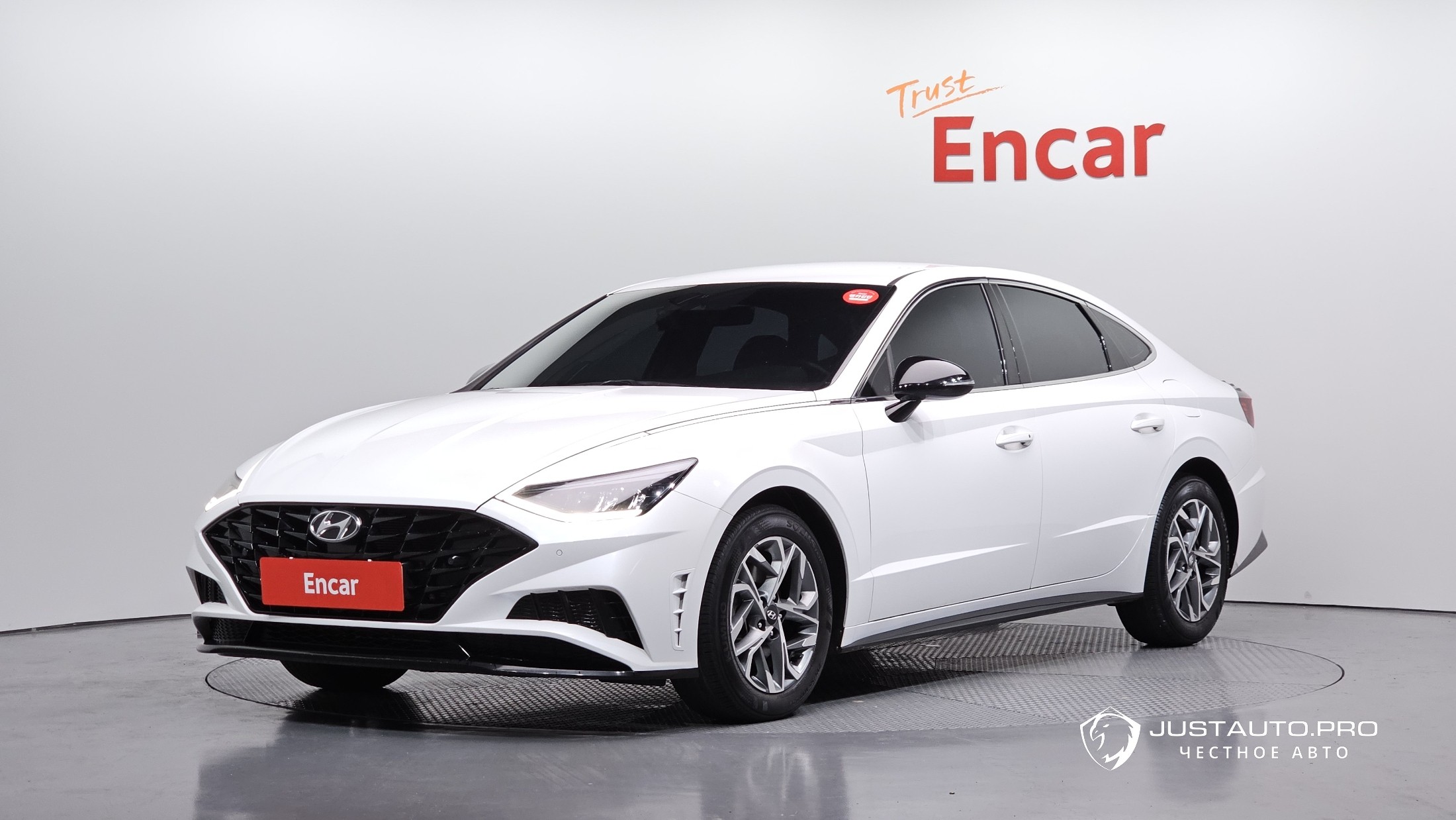 Автомобиль Hyundai Sonata